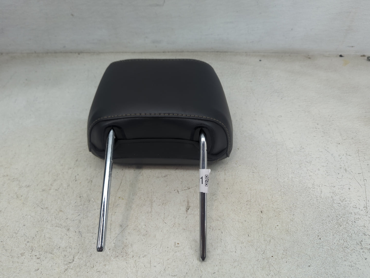 2018 Ford Explorer Headrest Head Rest Front Driver Passenger Seat Fits OEM Used Auto Parts - Oemusedautoparts1.com