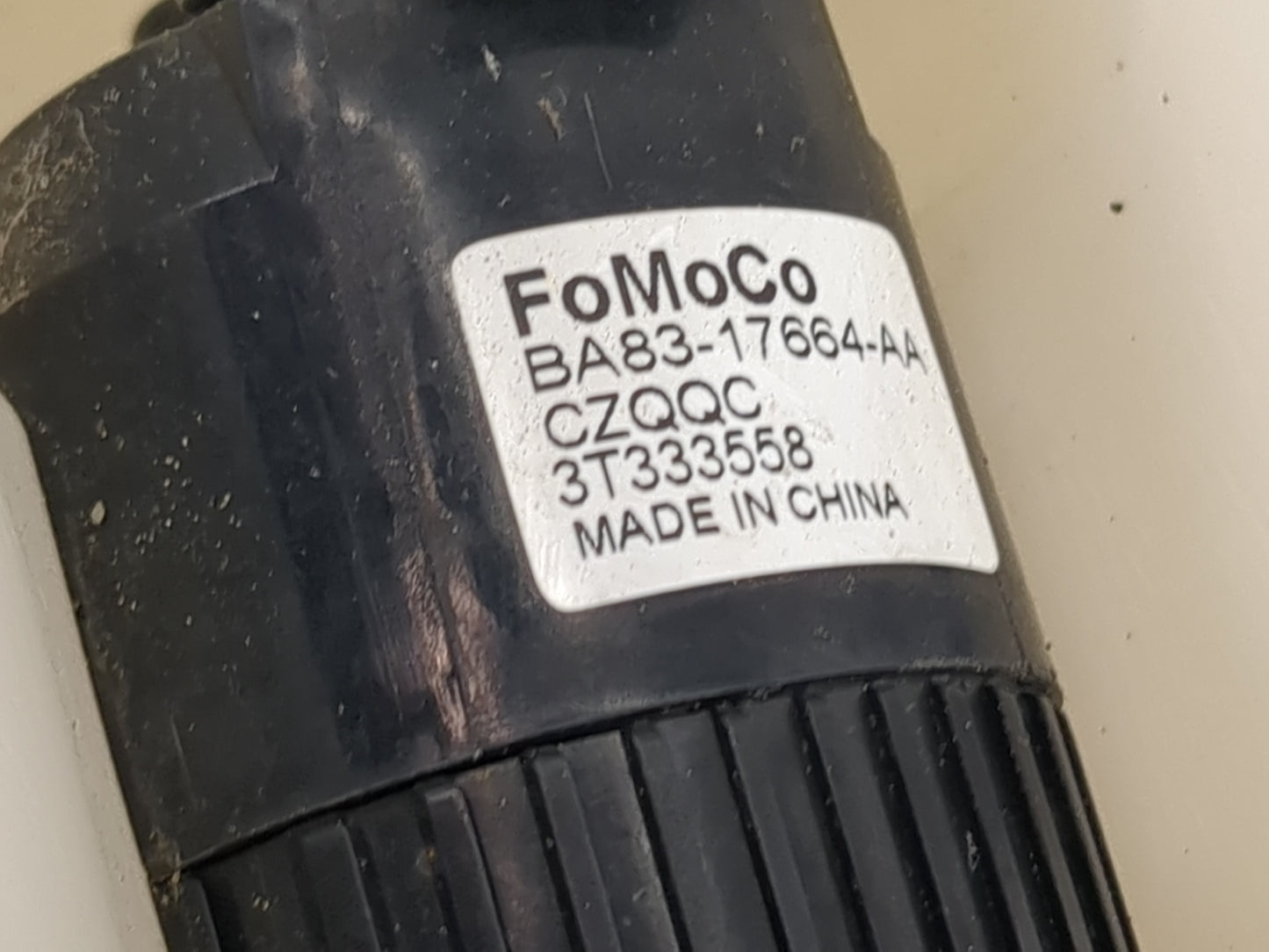 2016-2019 Ford Explorer Windshield Washer Fluid Reservoir Bottle Oem 1474030 - Oemusedautoparts1.com