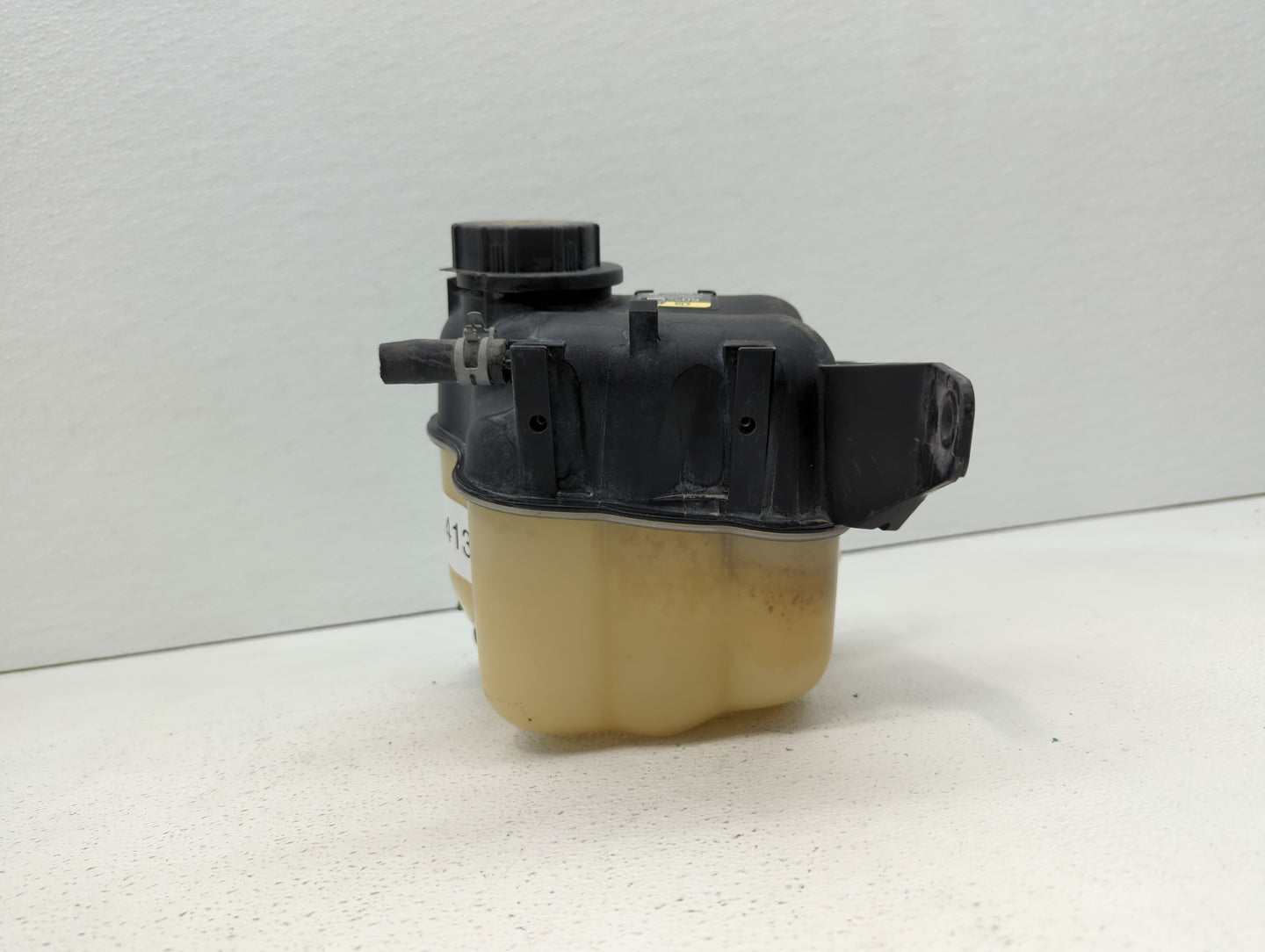 Ford Explorer Radiator Coolant Overflow Expansion Tank Bottle 414134 - Oemusedautoparts1.com