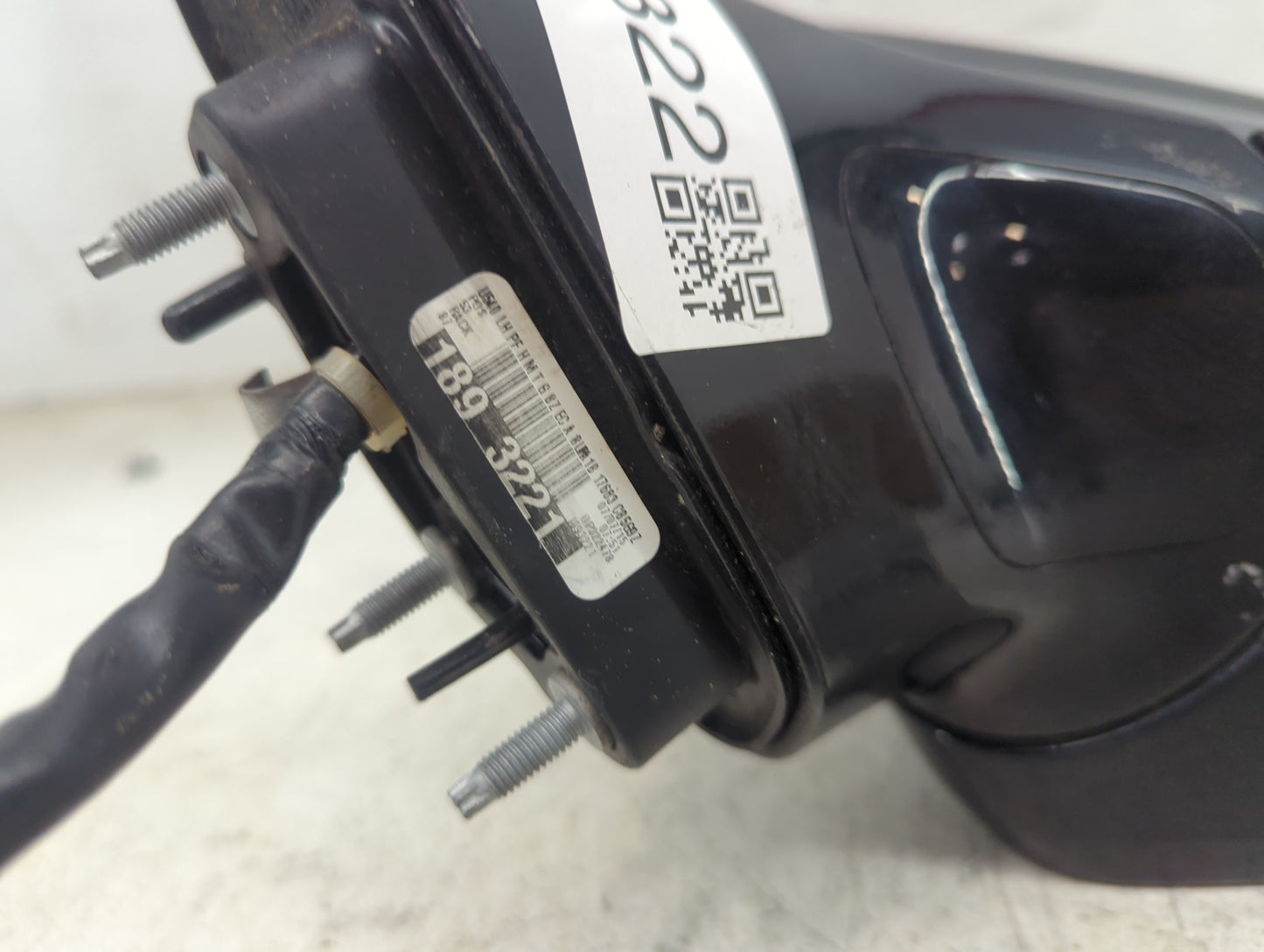 2018 Ford Explorer Driver Side View Mirror - Left Door Mirror OEM Used - Oemusedautoparts1.com