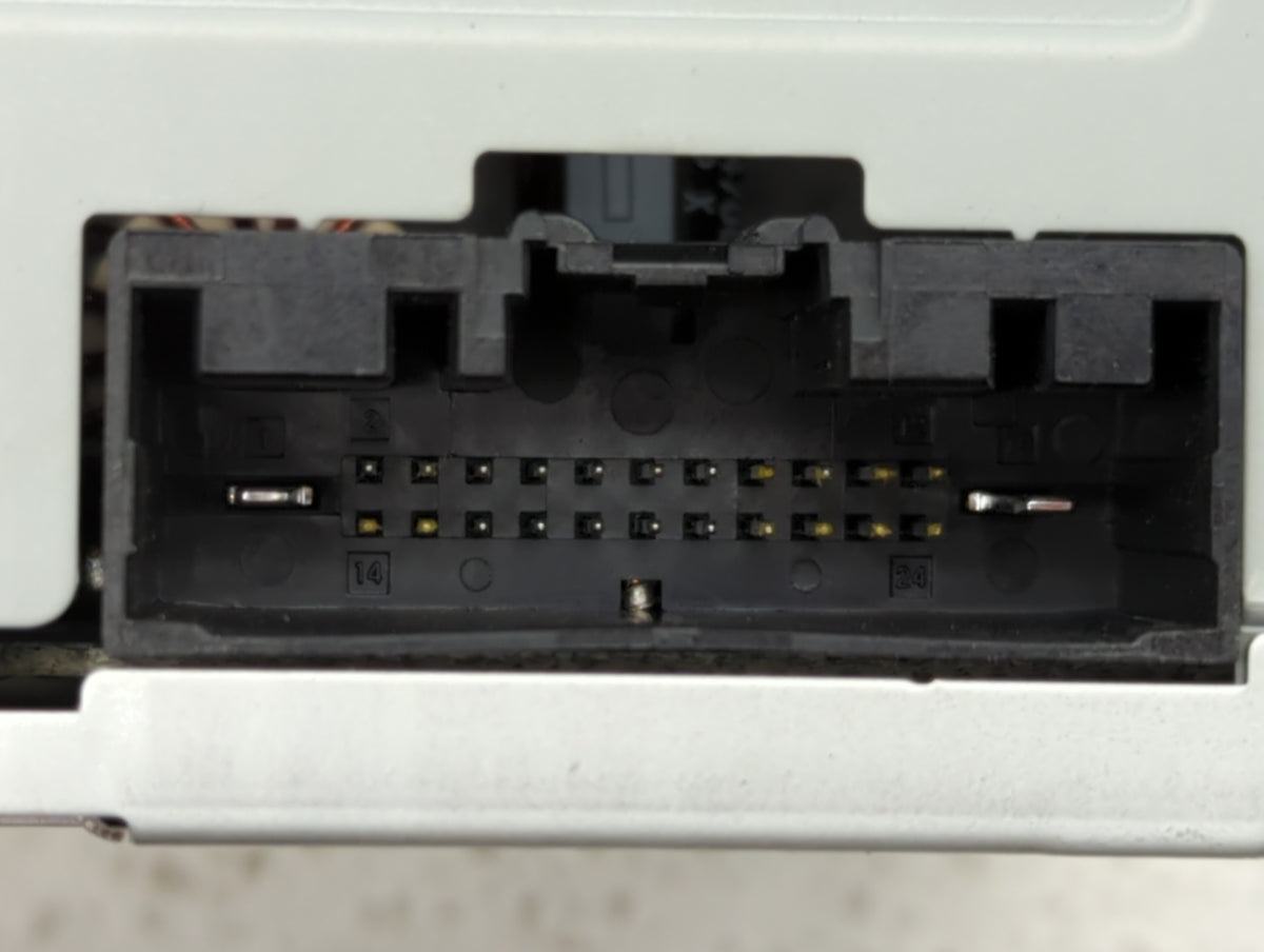 2018-2019 Ford Explorer Radio AM FM Cd Player Receiver Replacement P/N:JB5T-19C107-AB Fits Fits 2018 2019 OEM Used Auto Part