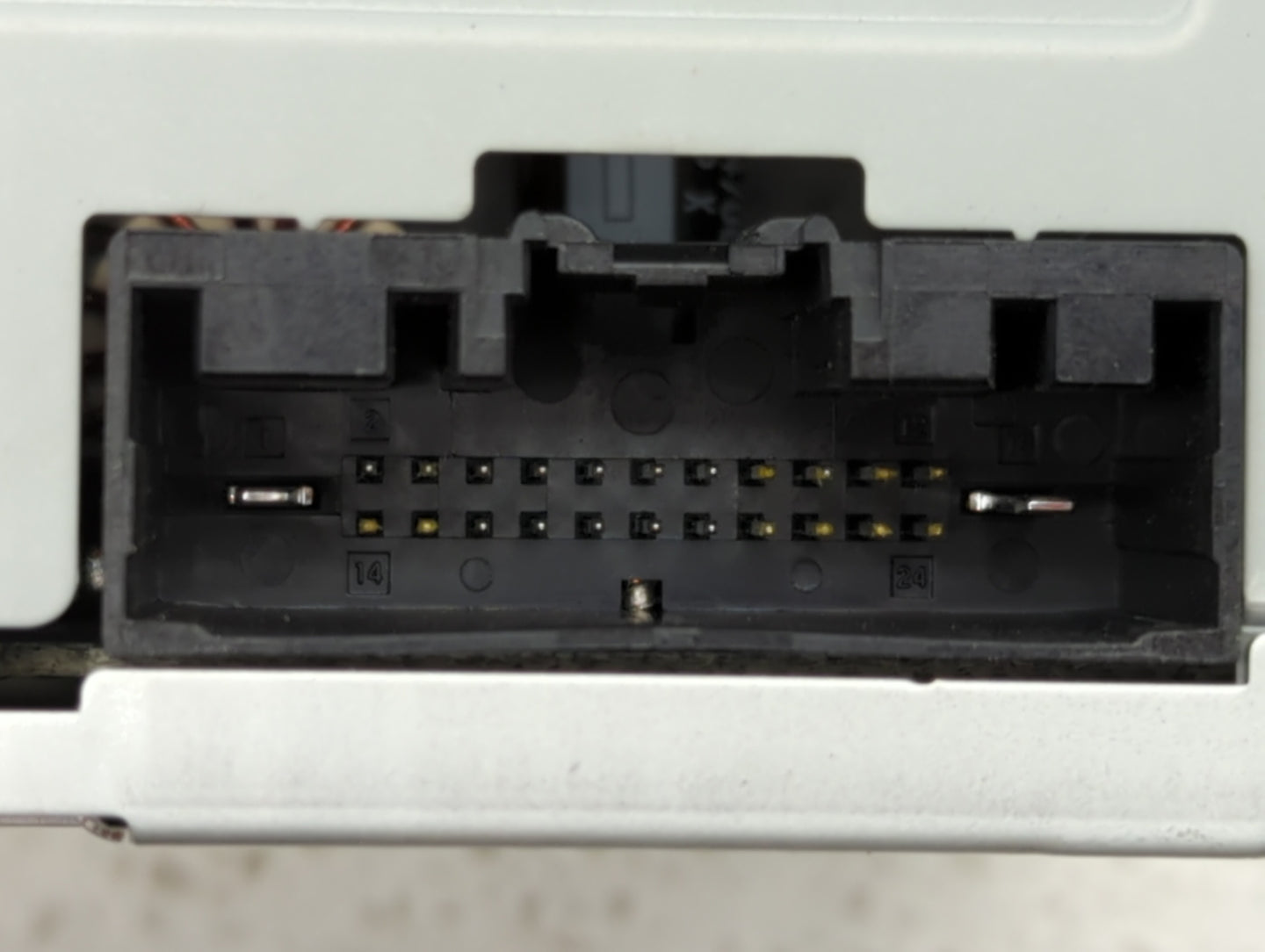 2018 Ford Explorer Radio AM FM Cd Player Receiver Replacement P/N:JB5T-19C107-AB Fits OEM Used Auto Parts - Oemusedautoparts