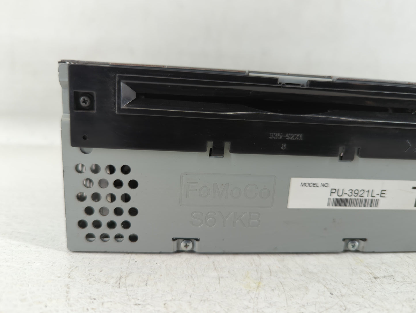 2018 Ford Explorer Am Fm Cd Player Radio Receiver - Oemusedautoparts1.com