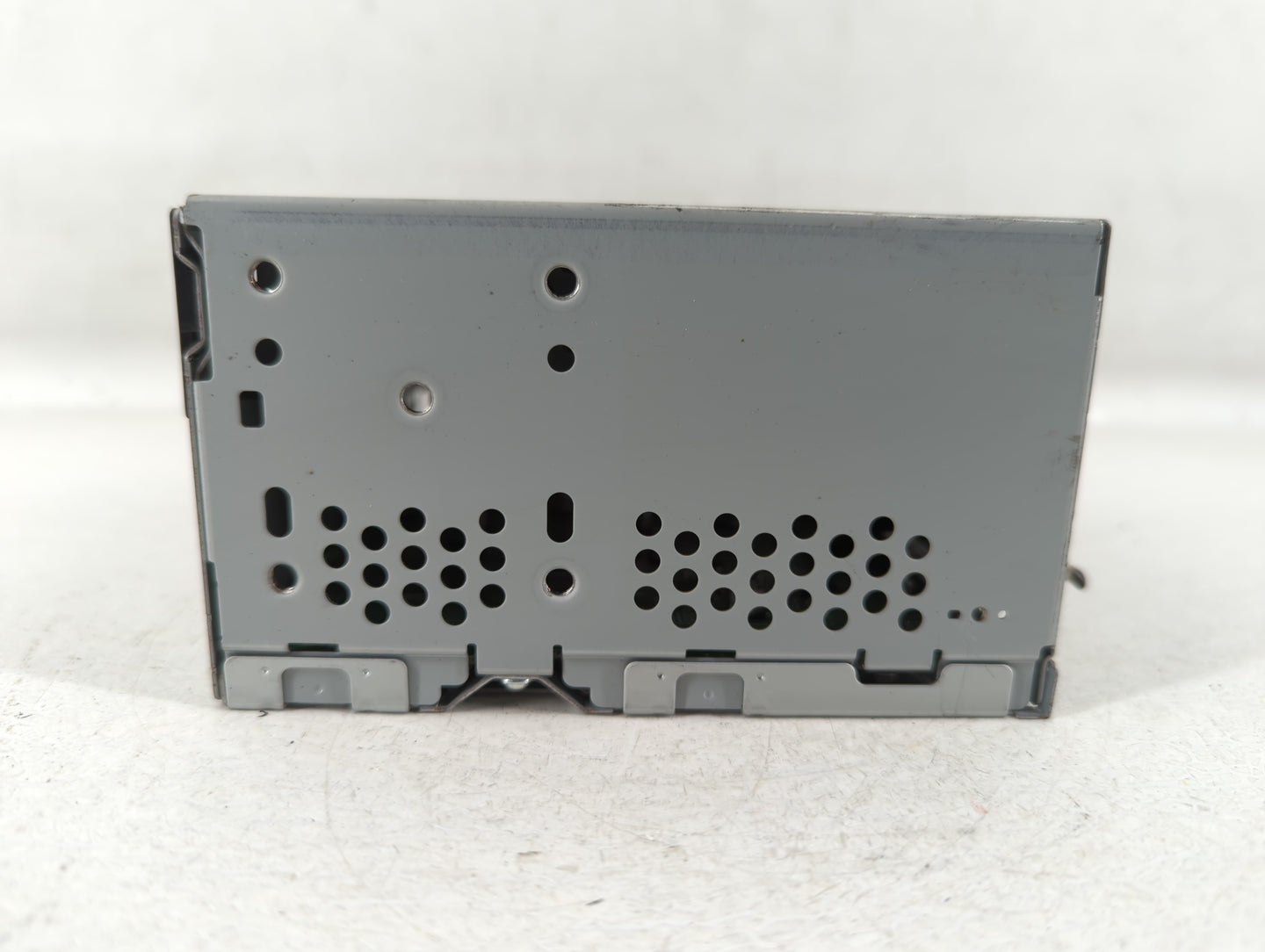 2018 Ford Explorer Am Fm Cd Player Radio Receiver - Oemusedautoparts1.com