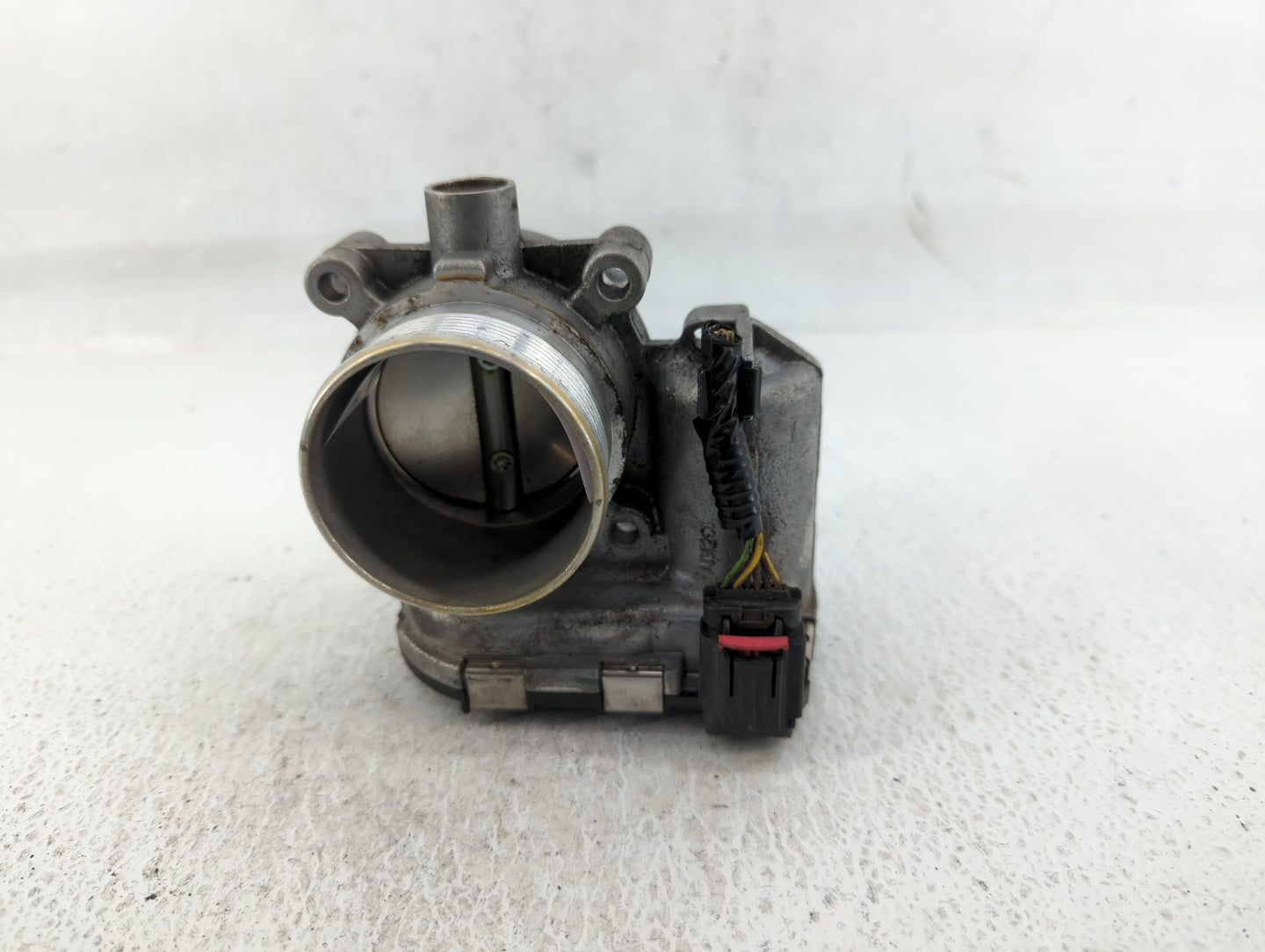 2016-2019 Ford Explorer Throttle Body P/N:DS7E-9F991-BB Fits Fits 2014 2015 2016 2017 2018 2019 2020 2021 2022 OEM Used Auto