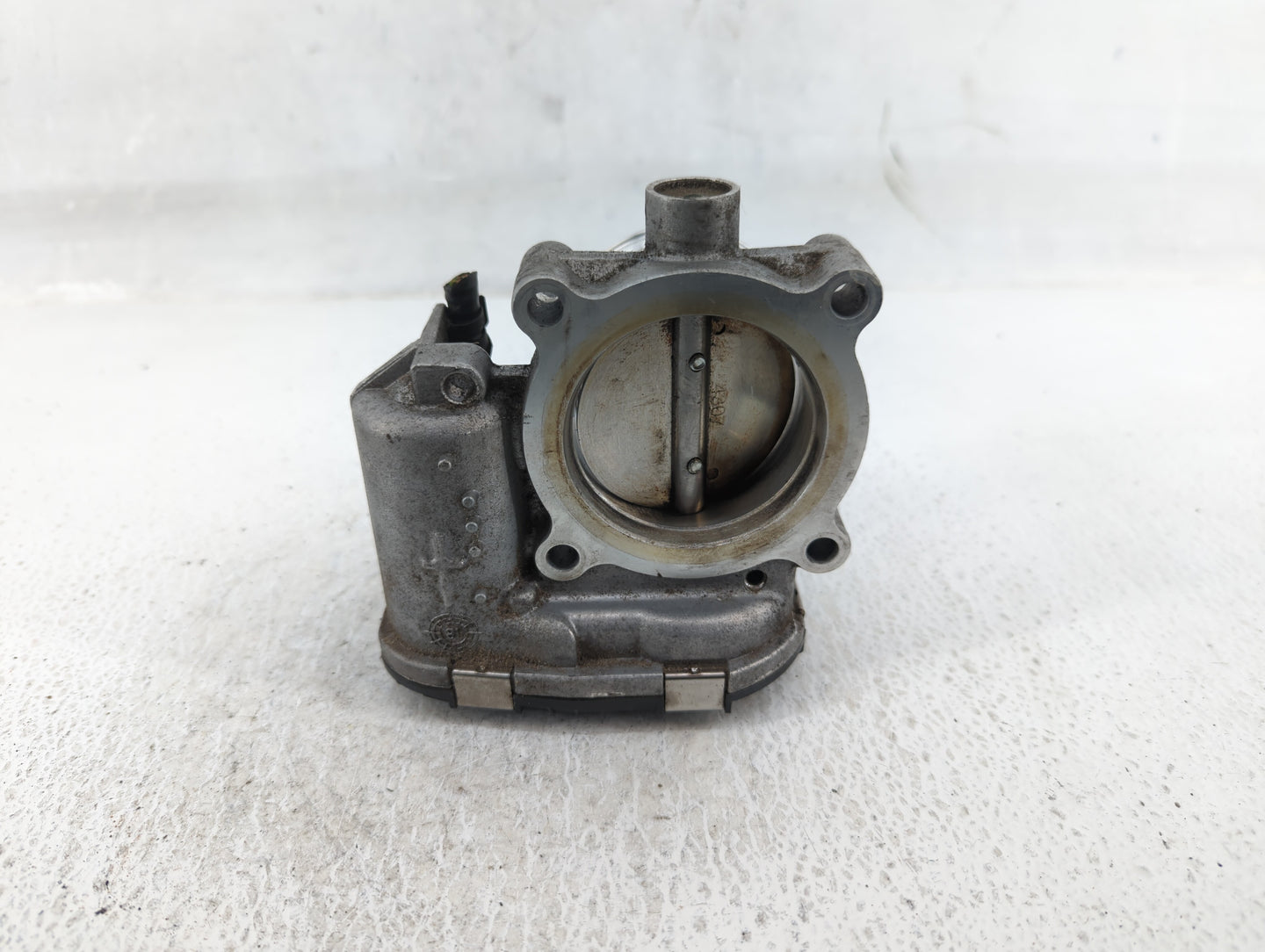 2016-2019 Ford Explorer Throttle Body P/N:DS7E-9F991-BB Fits Fits 2014 2015 2016 2017 2018 2019 2020 2021 2022 OEM Used Auto