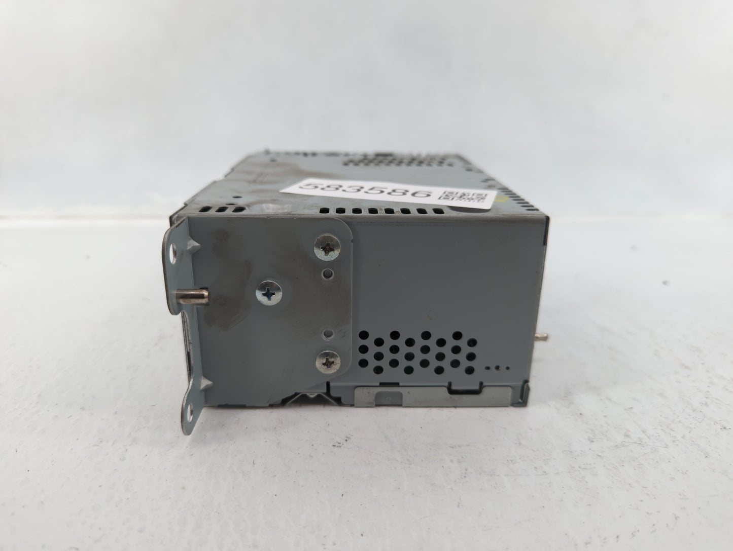 2018 Ford Explorer Am Fm Cd Player Radio Receiver - Oemusedautoparts1.com