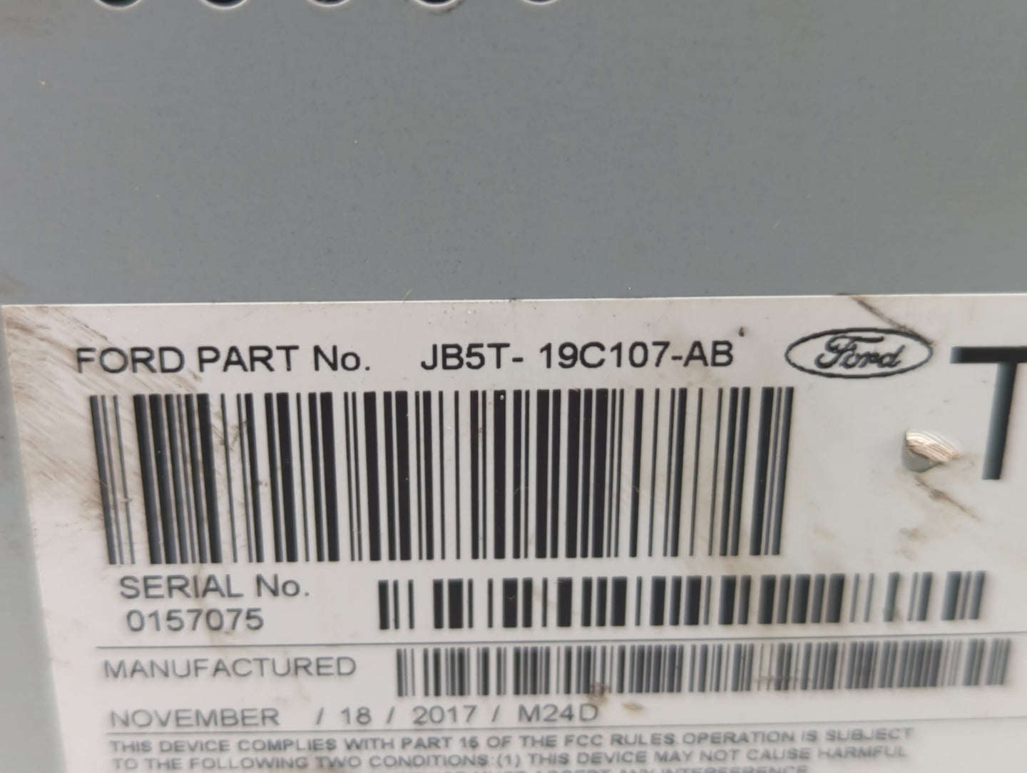 2018 Ford Explorer Am Fm Cd Player Radio Receiver - Oemusedautoparts1.com