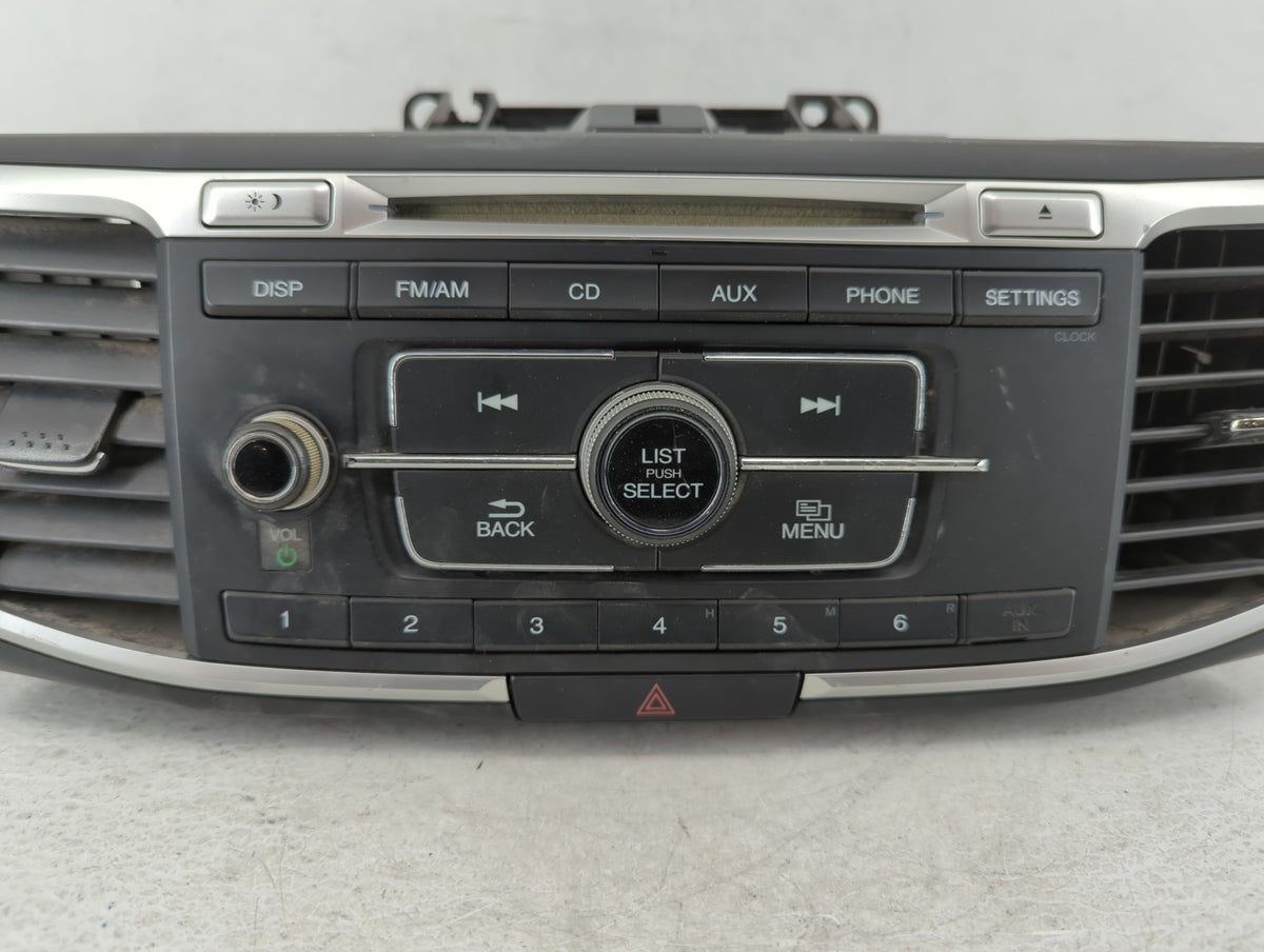 2016-2018 Ford Explorer Am Fm Cd Player Radio Receiver 591604 - Oemusedautoparts1.com