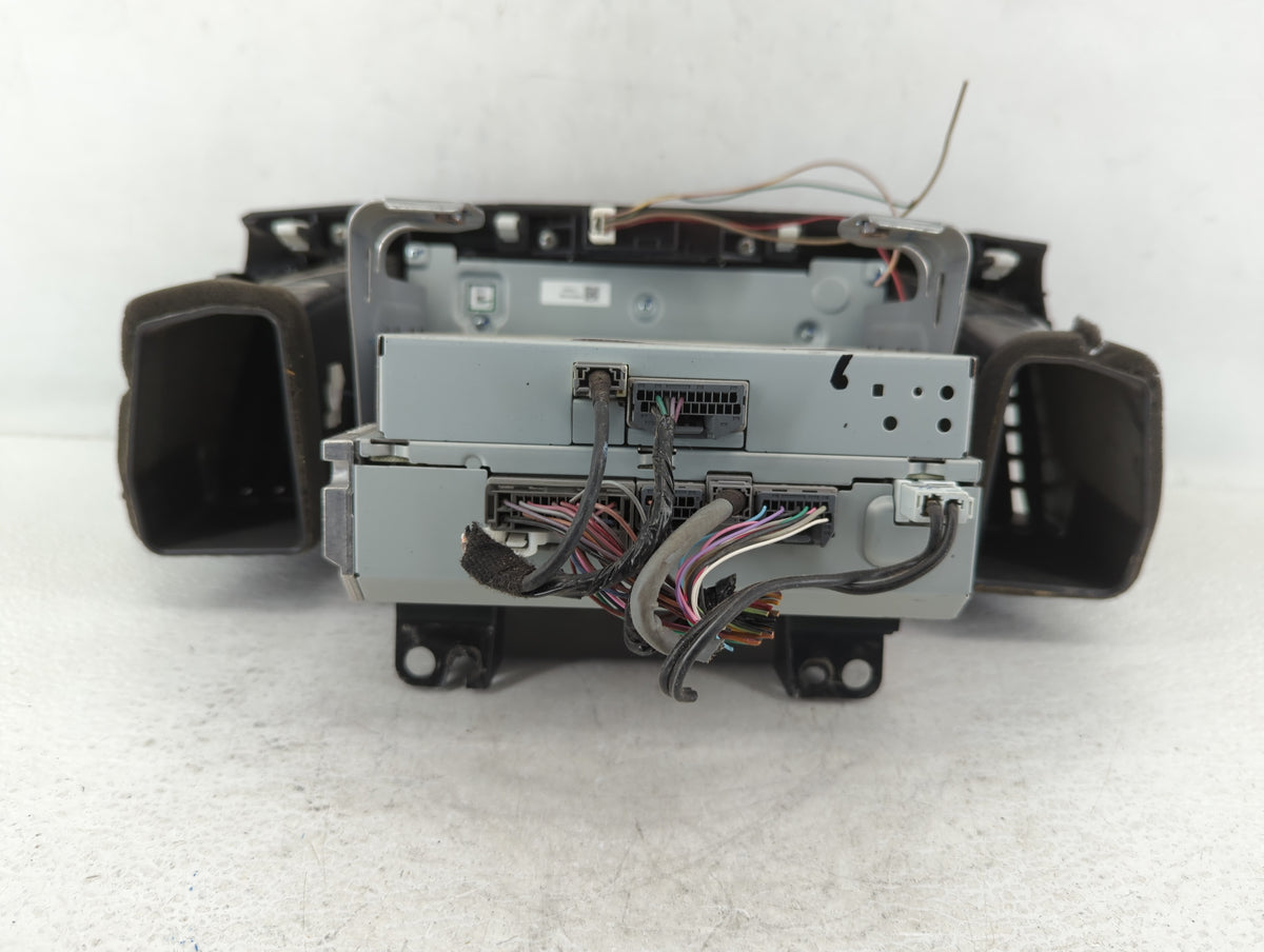 2016-2018 Ford Explorer Am Fm Cd Player Radio Receiver 591604 - Oemusedautoparts1.com