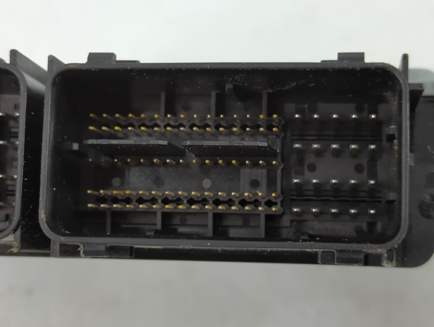 2016-2019 Ford Explorer PCM Engine Control Computer ECU ECM PCU OEM P/N:GB5A-12A650-BZA A6SXW2456DT00 Fits OEM Used Auto Par