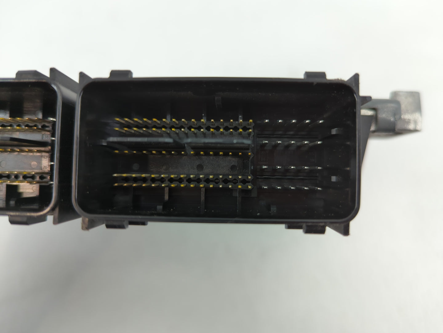 2016-2019 Ford Explorer PCM Engine Control Computer ECU ECM PCU OEM P/N:GB5A-12A650-BZA A6SXW2456DT00 Fits OEM Used Auto Par