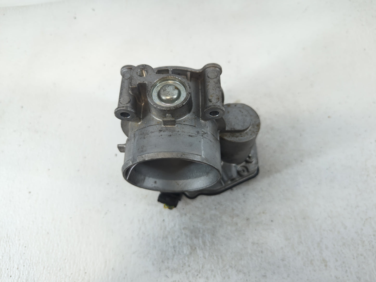 2011-2019 Ford Explorer Throttle Body P/N:AT4E-9F991-EL Fits Fits 2011 2012 2013 2014 2015 2016 2017 2018 2019 OEM Used Auto