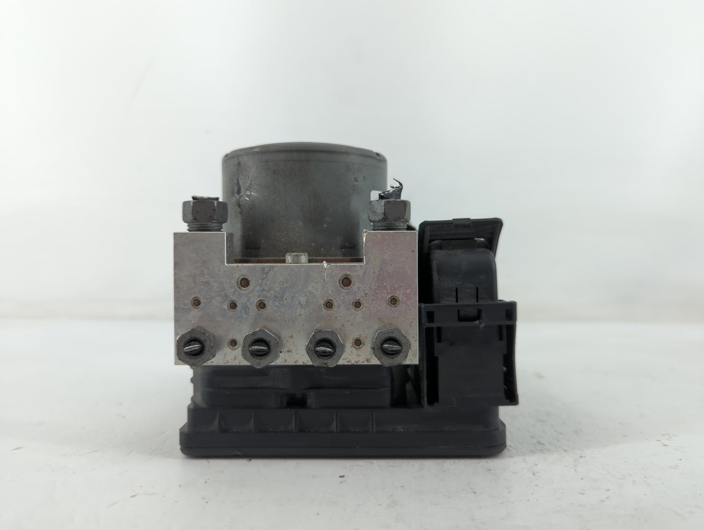 2018 Ford Explorer ABS Pump Control Module Replacement P/N:HB53-2C405-AC Fits OEM Used Auto Parts - Oemusedautoparts1.com