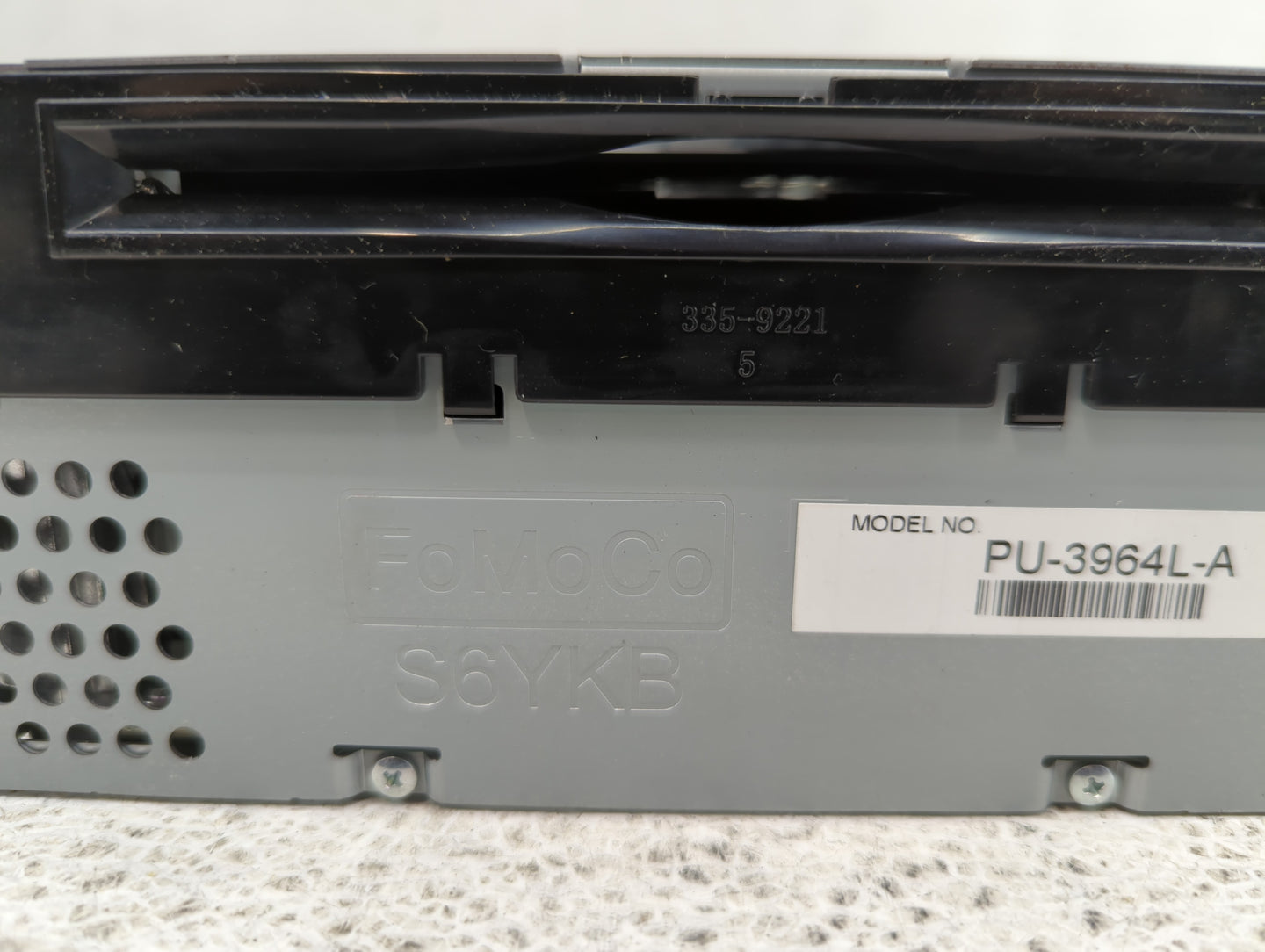 2018 Ford Explorer Radio AM FM Cd Player Receiver Replacement P/N:PU-3964-A Fits OEM Used Auto Parts - Oemusedautoparts1.com