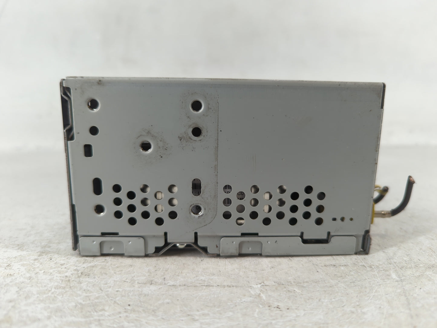 2018 Ford Explorer Am Fm Cd Player Radio Receiver - Oemusedautoparts1.com