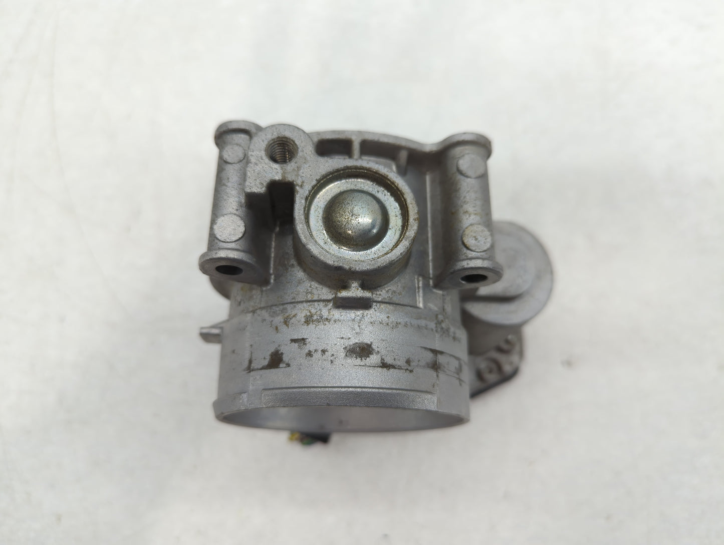 2011-2019 Ford Explorer Throttle Body P/N:AT4E-9F991-EL Fits Fits 2011 2012 2013 2014 2015 2016 2017 2018 2019 OEM Used Auto