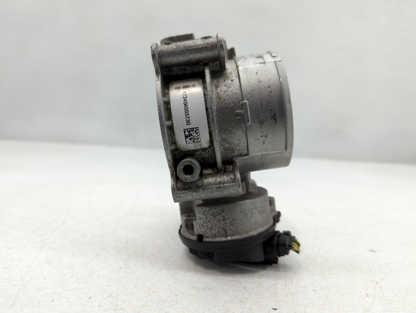 2011-2019 Ford Explorer Throttle Body P/N:AT4E-9F991-EL Fits Fits 2011 2012 2013 2014 2015 2016 2017 2018 2019 OEM Used Auto