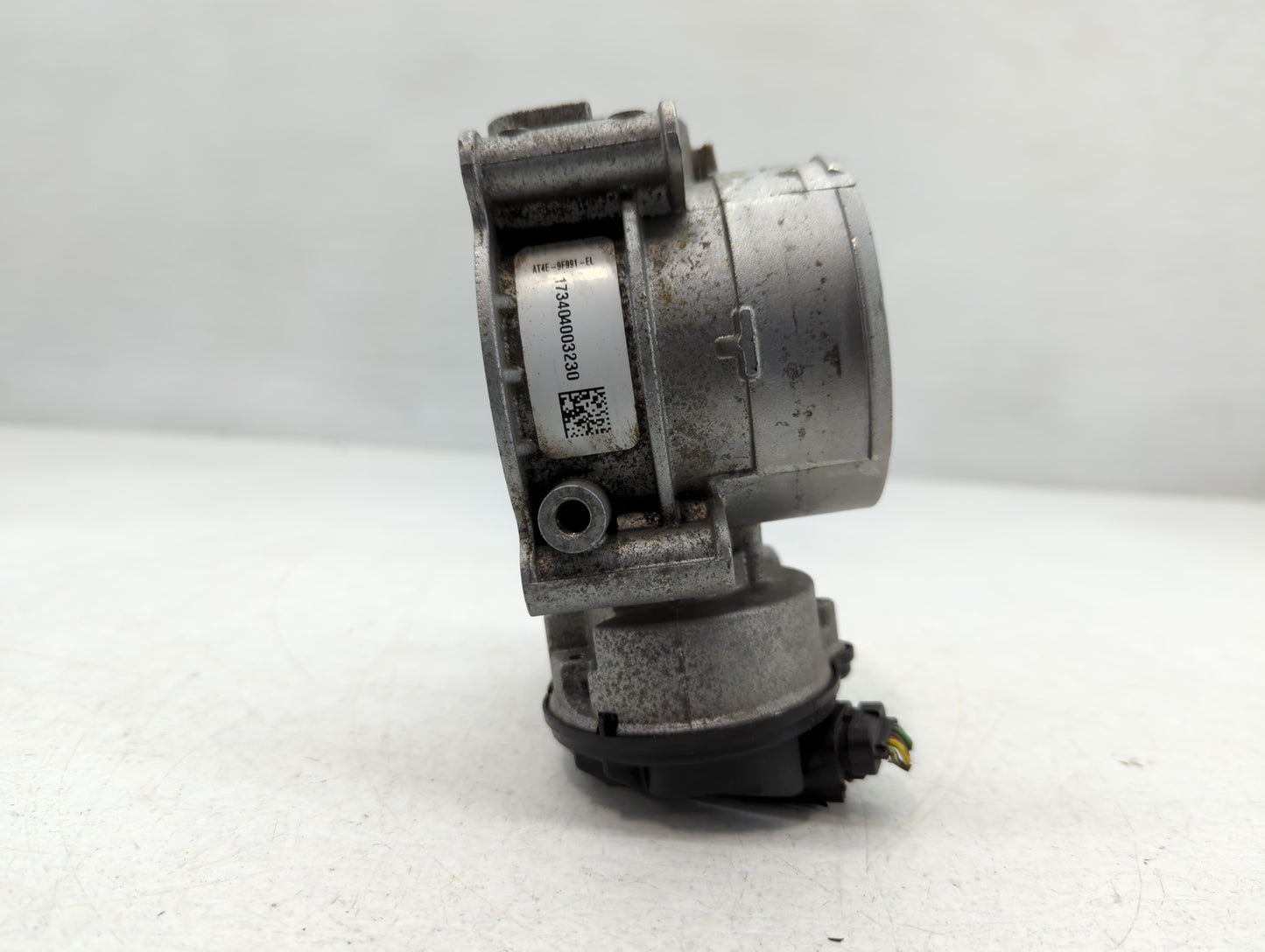 2011-2019 Ford Explorer Throttle Body P/N:AT4E-9F991-EL Fits Fits 2011 2012 2013 2014 2015 2016 2017 2018 2019 OEM Used Auto
