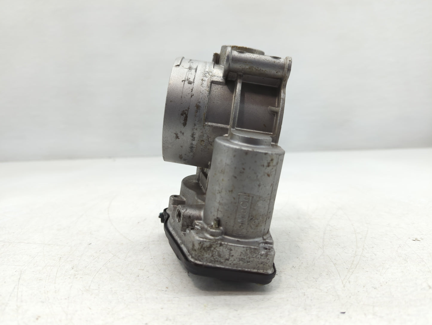 2011-2019 Ford Explorer Throttle Body P/N:AT4E-9F991-EL Fits Fits 2011 2012 2013 2014 2015 2016 2017 2018 2019 OEM Used Auto