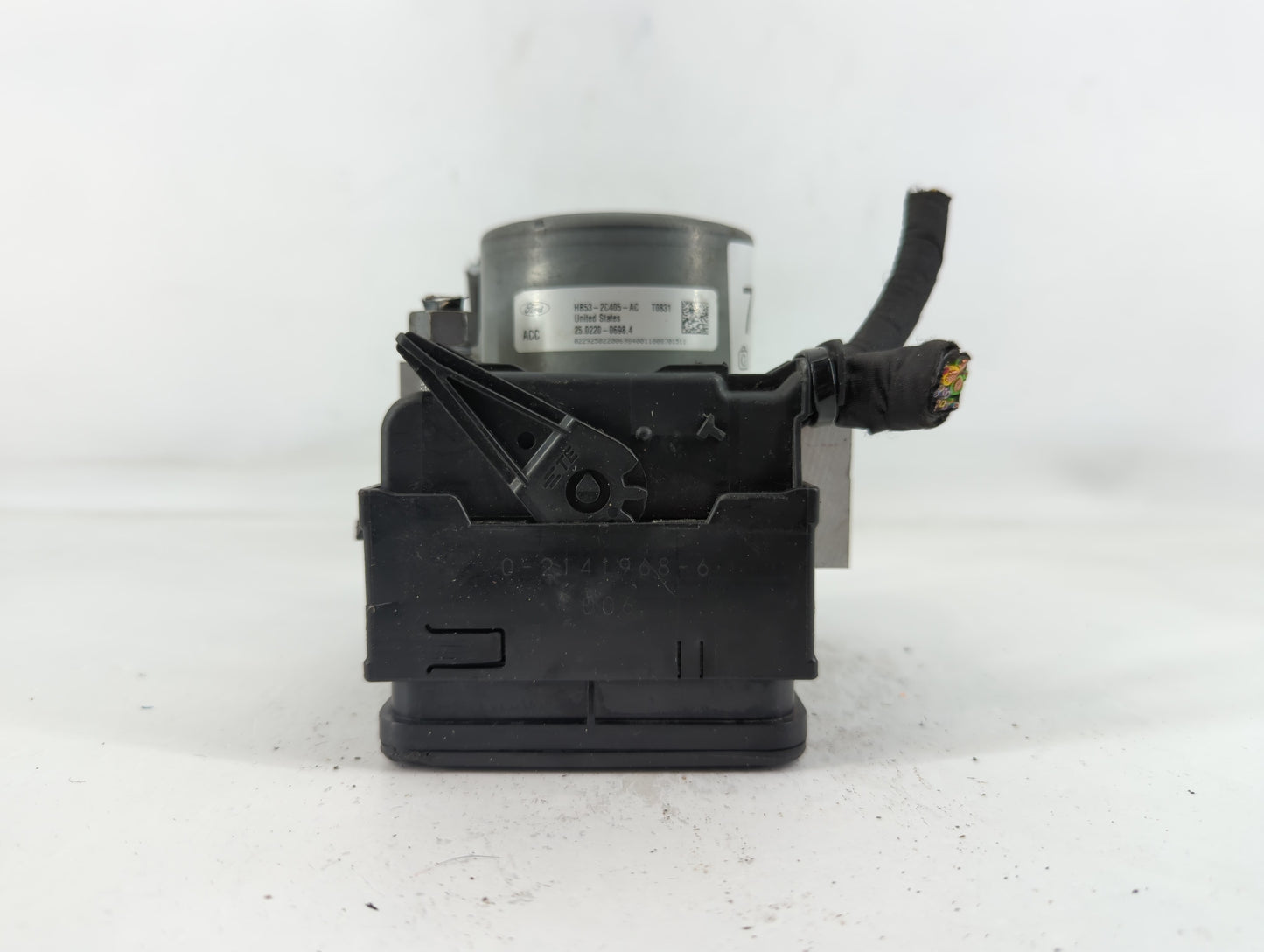 2018 Ford Explorer ABS Pump Control Module Replacement P/N:HB53-2C405-AC Fits OEM Used Auto Parts - Oemusedautoparts1.com