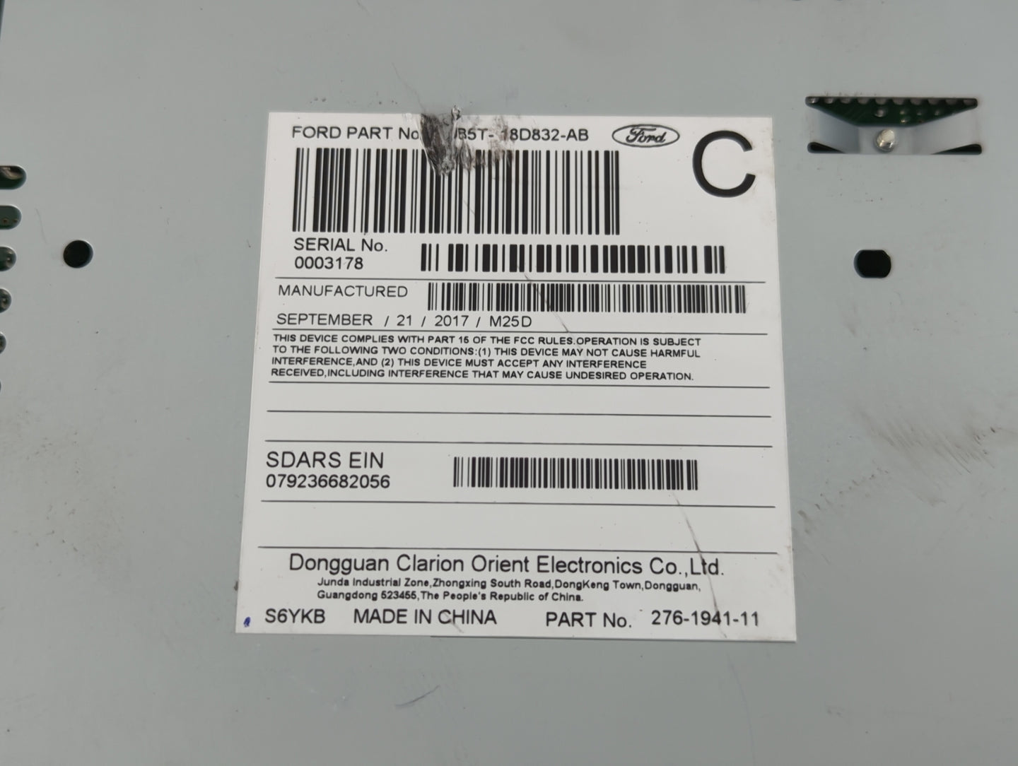 2016-2018 Ford Explorer Am Fm Cd Player Radio Receiver - Oemusedautoparts1.com