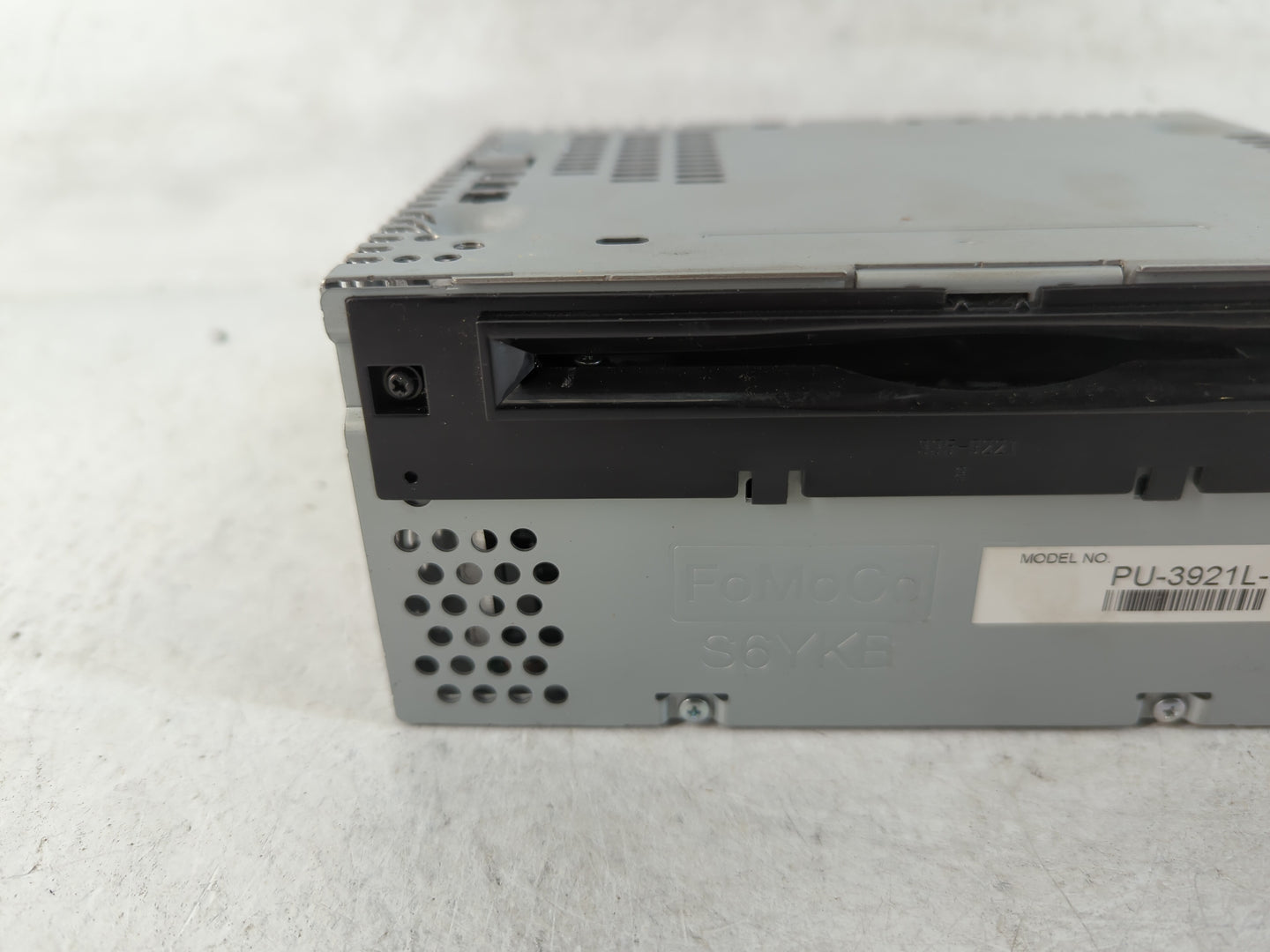 2018 Ford Explorer Radio AM FM Cd Player Receiver Replacement P/N:JB5T-19C107-AB Fits OEM Used Auto Parts - Oemusedautoparts