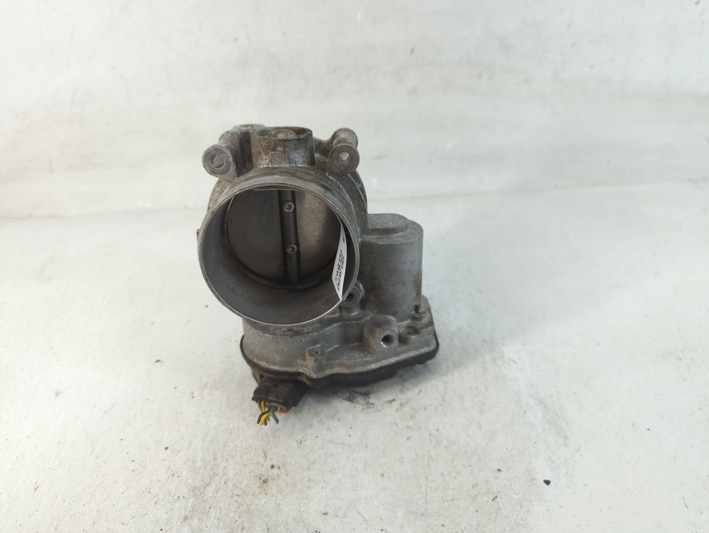 2011-2019 Ford Explorer Throttle Body P/N:AT4E-9F991-EL Fits Fits 2011 2012 2013 2014 2015 2016 2017 2018 2019 OEM Used Auto