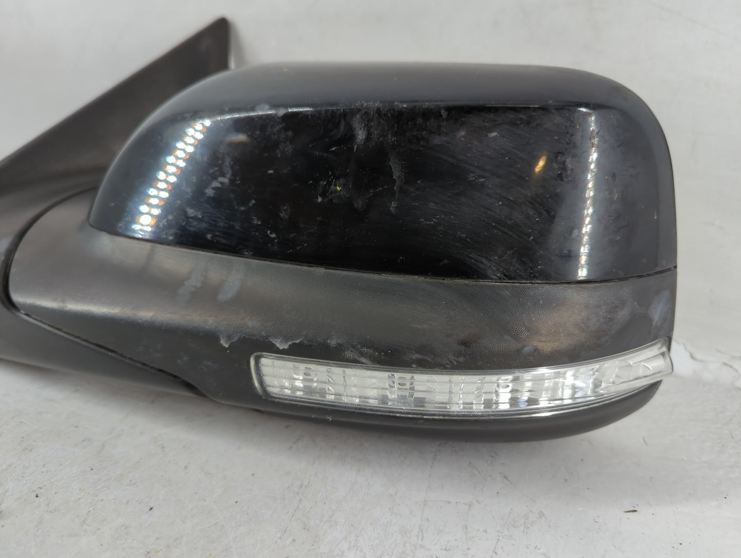 2013-2019 Ford Explorer Driver Side View Mirror - Left Door Mirror OEM Used - Oemusedautoparts1.com