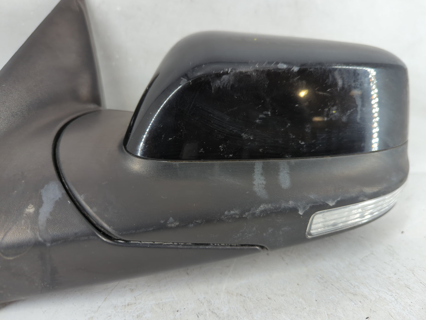 2013-2019 Ford Explorer Driver Side View Mirror - Left Door Mirror OEM Used - Oemusedautoparts1.com
