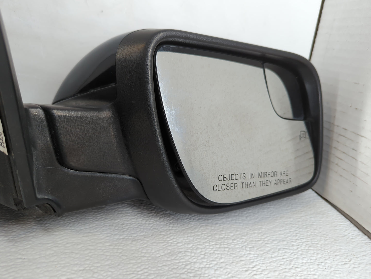 2016-2018 Ford Explorer Passenger Side View Mirror - Right Door Mirror OEM Used - Oemusedautoparts1.com