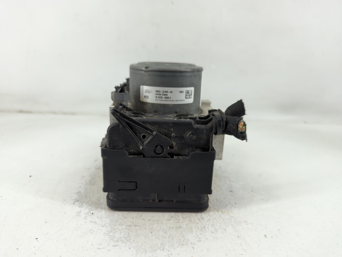 2018 Ford Explorer ABS Pump Control Module Replacement P/N:HB53-2C405-AC Fits OEM Used Auto Parts - Oemusedautoparts1.com