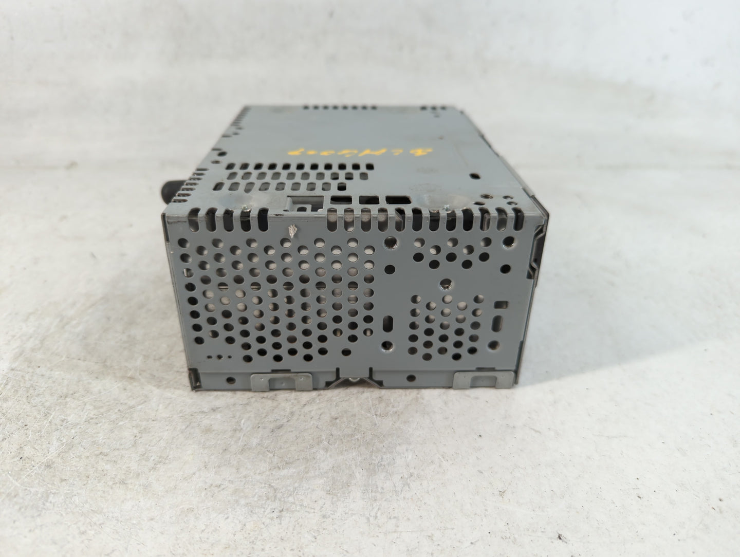 2018 Ford Explorer Radio AM FM Cd Player Receiver Replacement P/N:JB5T-19C107-AB Fits OEM Used Auto Parts - Oemusedautoparts