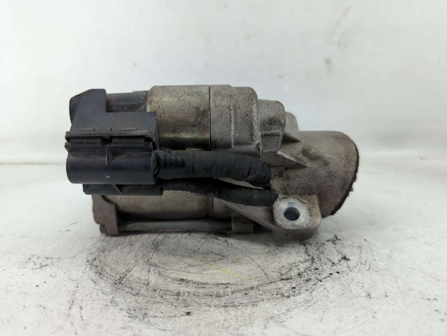 2011-2019 Ford Explorer Car Starter Motor Solenoid OEM P/N:HD9T-11000-BA Fits OEM Used Auto Parts - Oemusedautoparts1.com