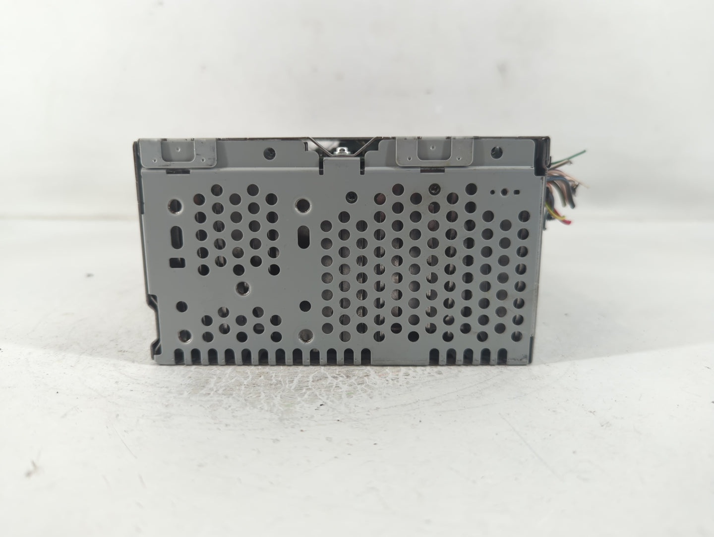2018 Ford Explorer Radio AM FM Cd Player Receiver Replacement P/N:JB5T-18D832-AB Fits OEM Used Auto Parts - Oemusedautoparts
