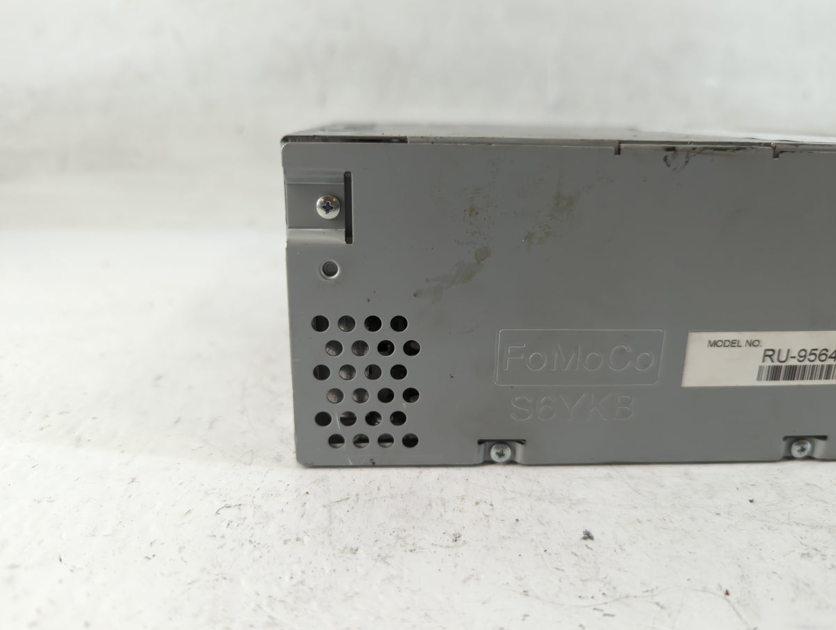 2018 Ford Explorer Radio AM FM Cd Player Receiver Replacement P/N:JB5T-18D832-AB OEM Used Auto Parts - Oemusedautoparts1.com