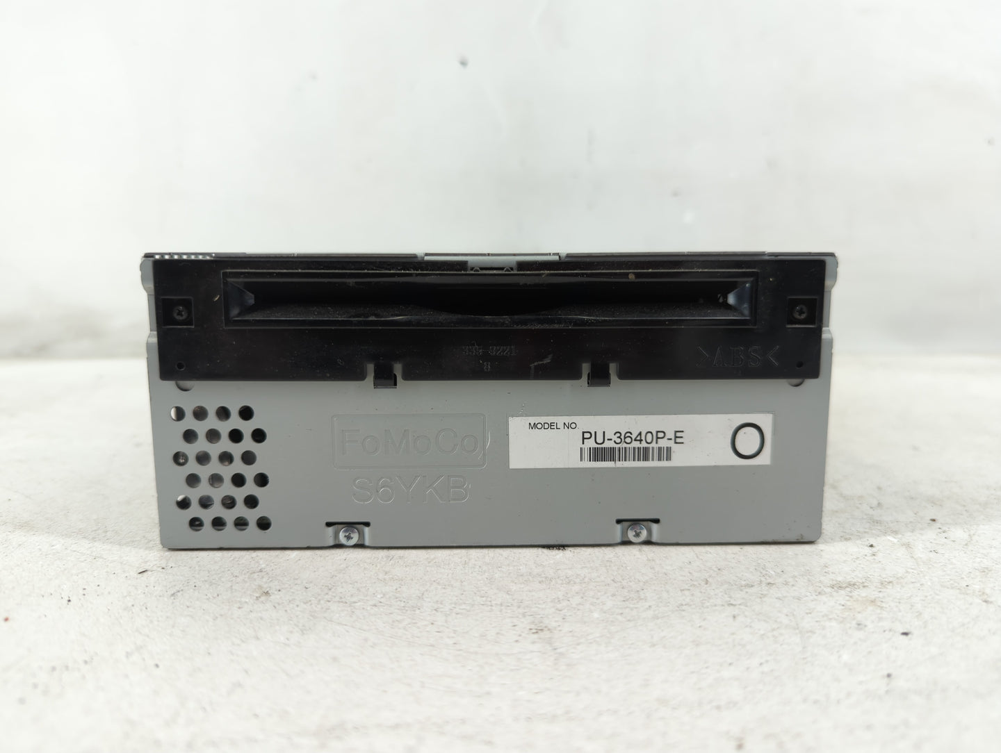 2017-2018 Ford F-150 Radio AM FM Cd Player Receiver Replacement P/N:HL3T-19C107-BC Fits Fits 2017 2018 OEM Used Auto Parts -