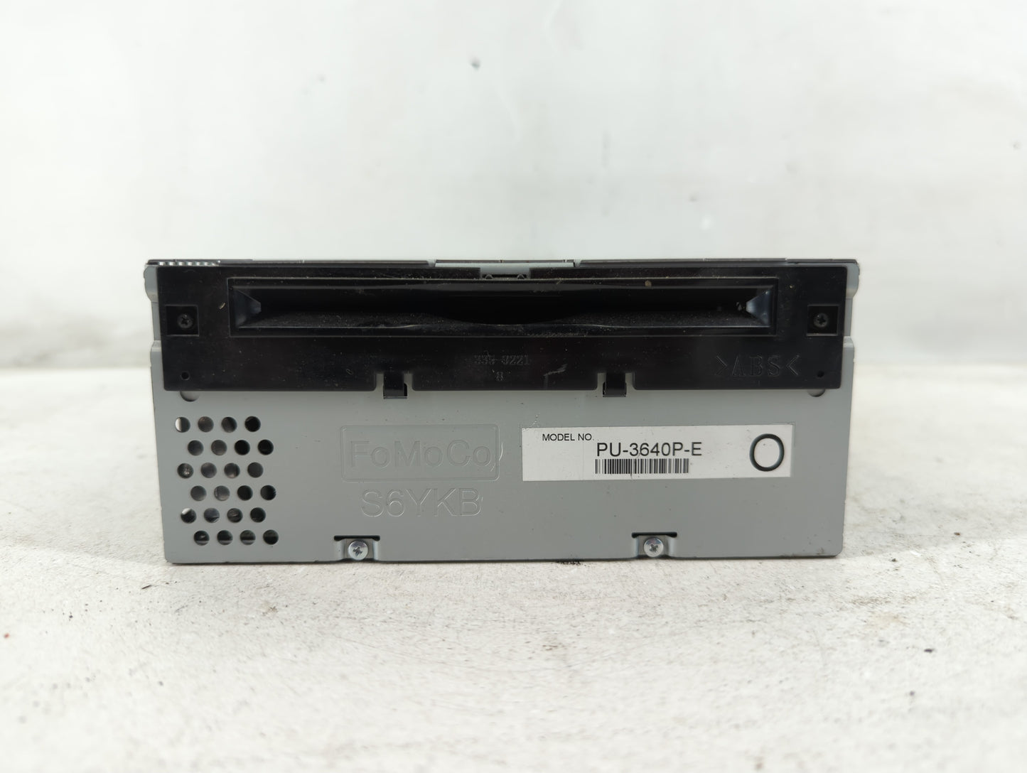 2017-2018 Ford F-150 Radio AM FM Cd Player Receiver Replacement P/N:HL3T-19C107-BC Fits Fits 2017 2018 OEM Used Auto Parts -