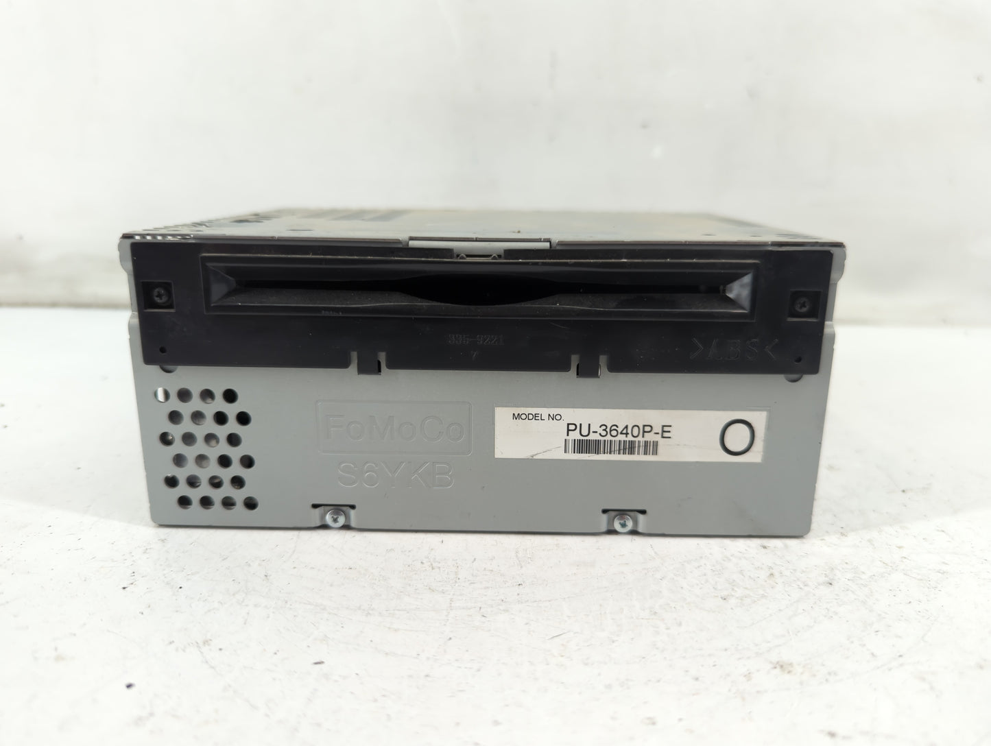 2017-2018 Ford F-150 Radio AM FM Cd Player Receiver Replacement P/N:HL3T-19C107-BC Fits Fits 2017 2018 OEM Used Auto Parts -