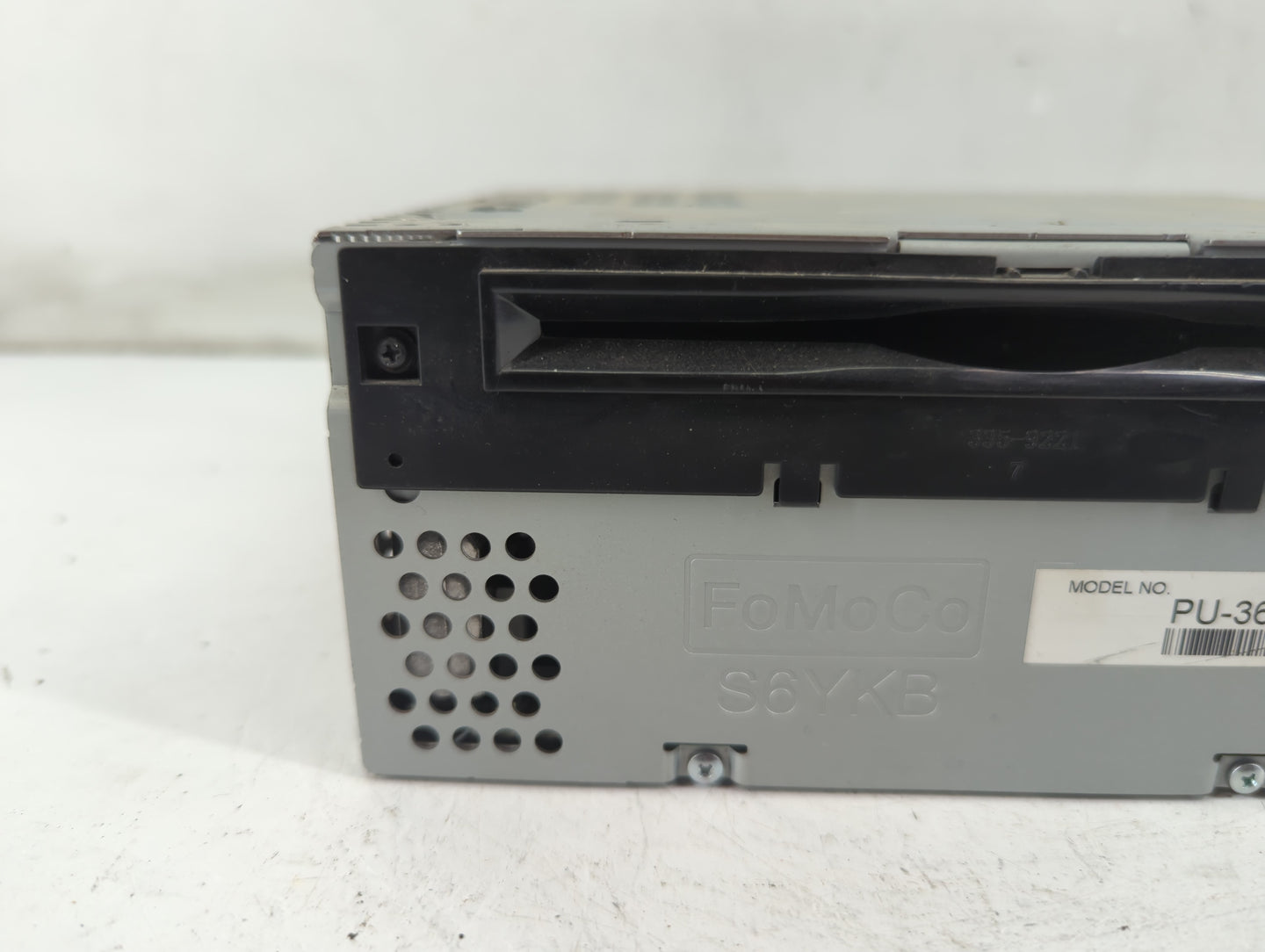 2017-2018 Ford F-150 Radio AM FM Cd Player Receiver Replacement P/N:HL3T-19C107-BC Fits Fits 2017 2018 OEM Used Auto Parts -