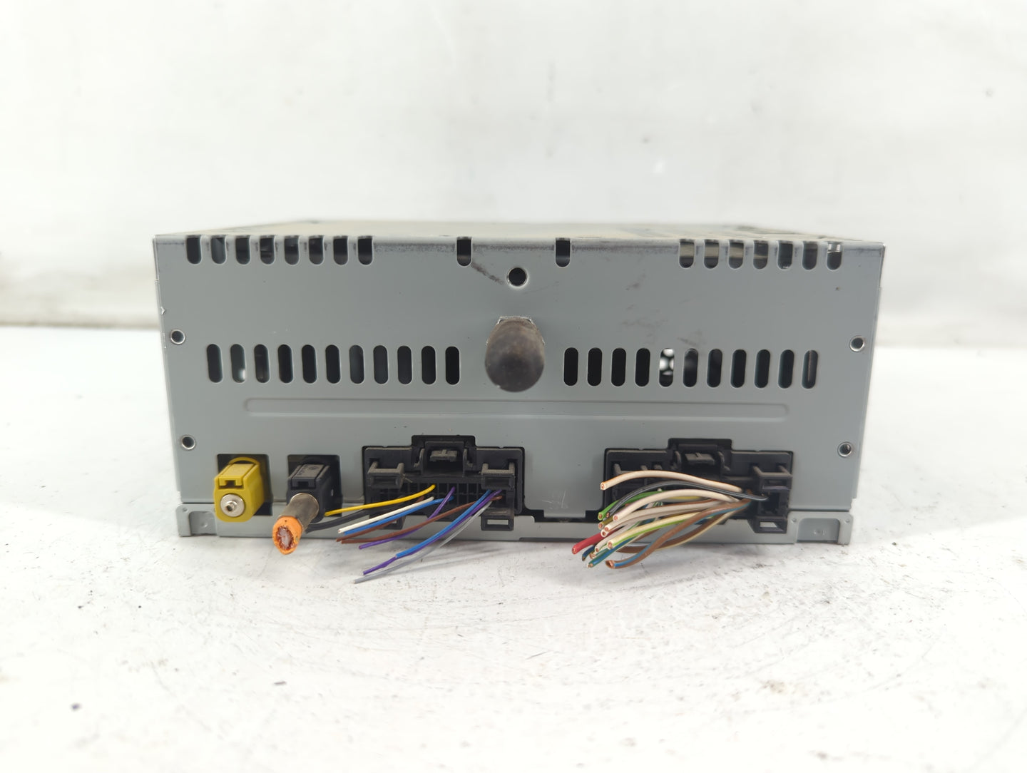 2017-2018 Ford F-150 Radio AM FM Cd Player Receiver Replacement P/N:HL3T-19C107-BC Fits Fits 2017 2018 OEM Used Auto Parts -