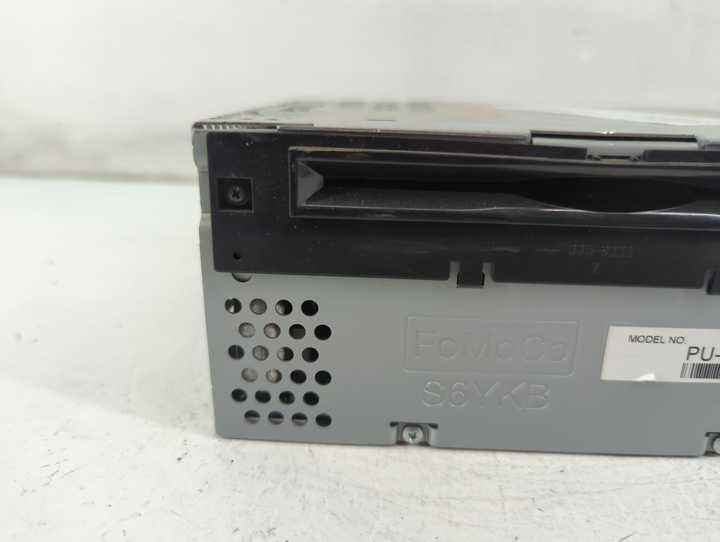2017-2018 Ford F-150 Radio AM FM Cd Player Receiver Replacement P/N:HL3T-19C107-BC Fits Fits 2017 2018 OEM Used Auto Parts -