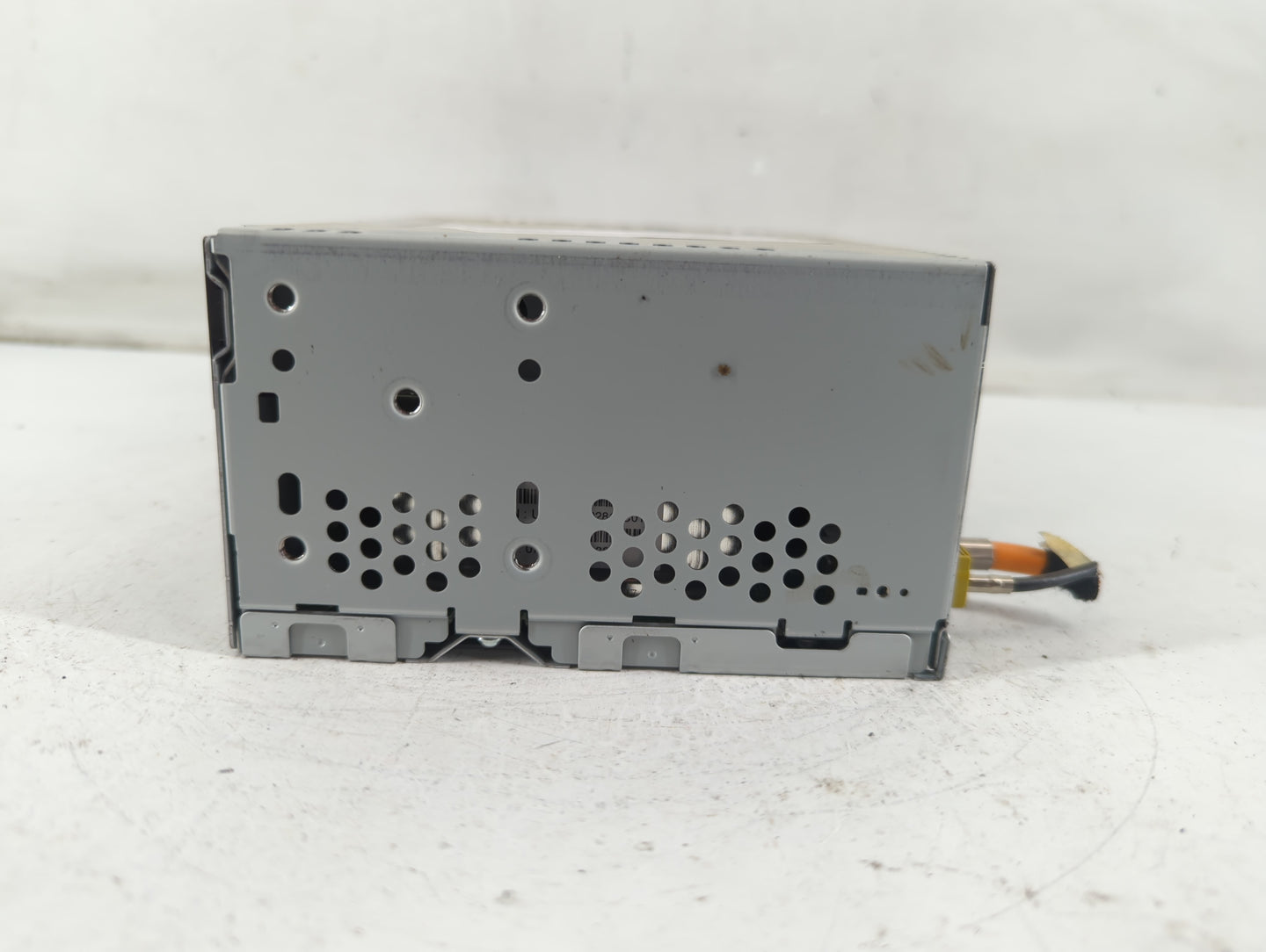 2017-2018 Ford F-150 Radio AM FM Cd Player Receiver Replacement P/N:HL3T-19C107-BC Fits Fits 2017 2018 OEM Used Auto Parts -