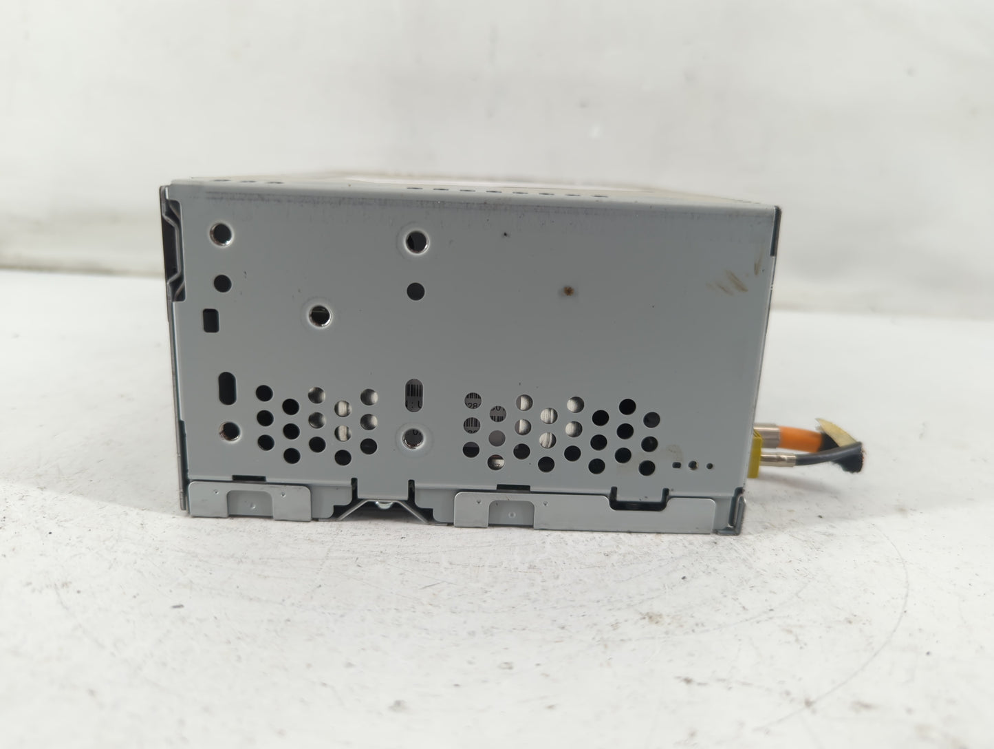 2017-2018 Ford F-150 Radio AM FM Cd Player Receiver Replacement P/N:HL3T-19C107-BC Fits Fits 2017 2018 OEM Used Auto Parts -