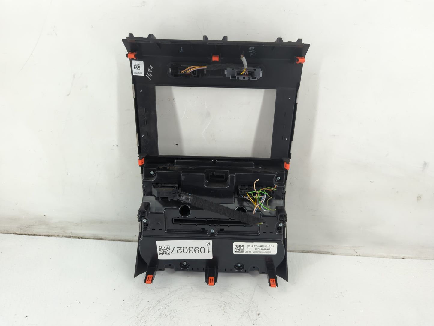 2018 Ford F-150 Radio AM FM Cd Player Receiver Replacement P/N:JL3T-18E243-CDJ Fits OEM Used Auto Parts - Oemusedautoparts1.