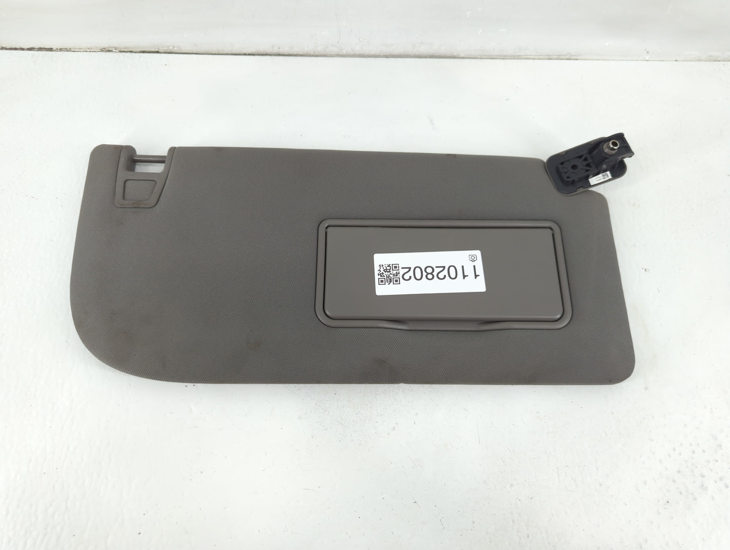 2018-2020 Ford F-150 Sun Visor Shade Replacement Passenger Right Mirror Fits Fits 2018 2019 2020 OEM Used Auto Parts - Oemus