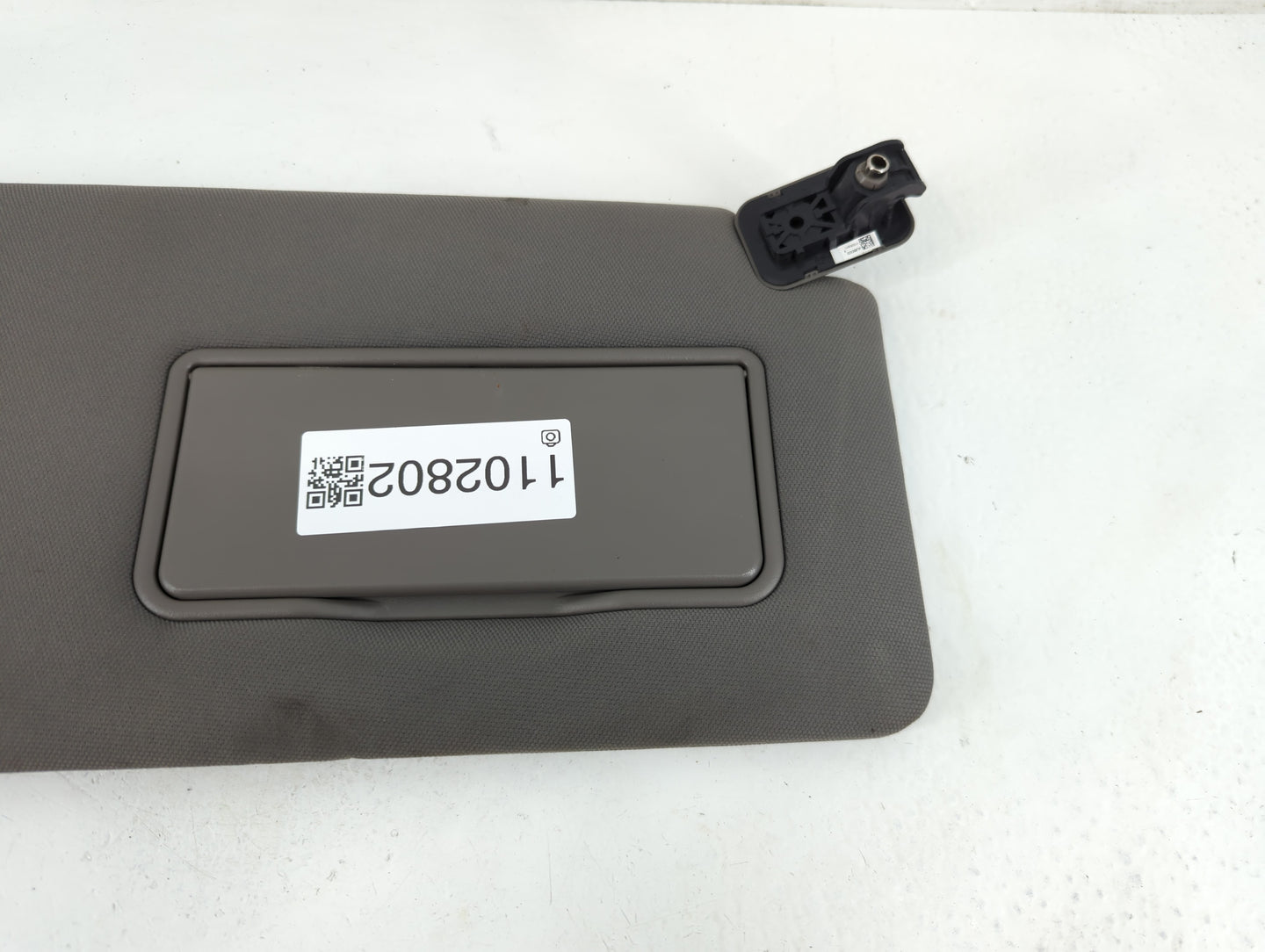 2018-2020 Ford F-150 Sun Visor Shade Replacement Passenger Right Mirror Fits Fits 2018 2019 2020 OEM Used Auto Parts - Oemus