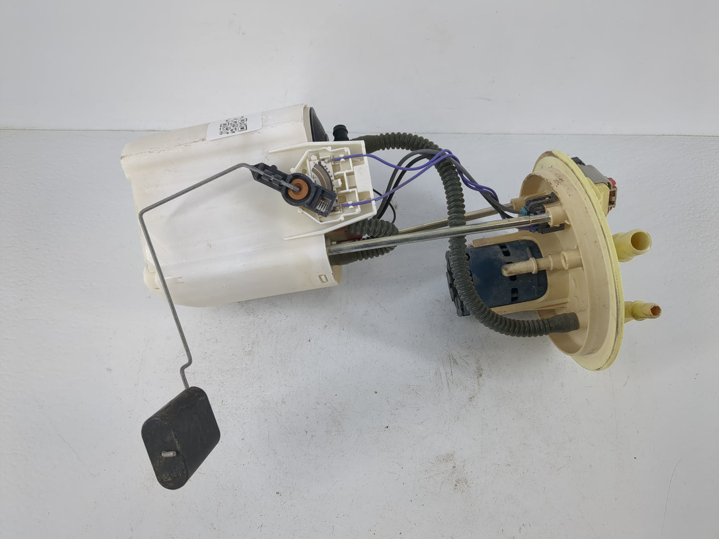 2015-2020 Ford F-150 Electrical Gas Fuel Pump Assembly - Oemusedautoparts1.com