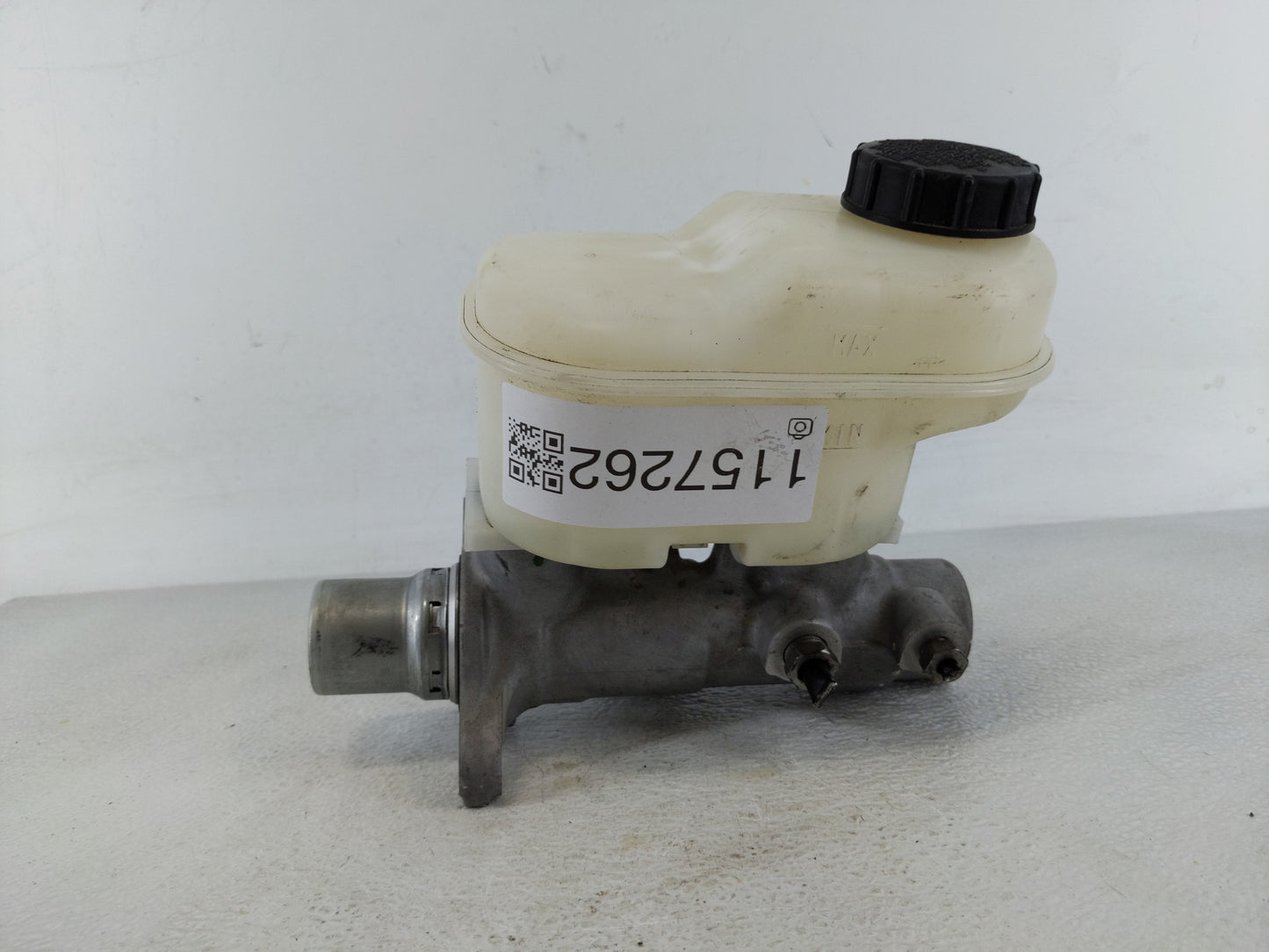 2018-2020 Ford F-150 Brake Master Cylinder 1157262 - Oemusedautoparts1.com