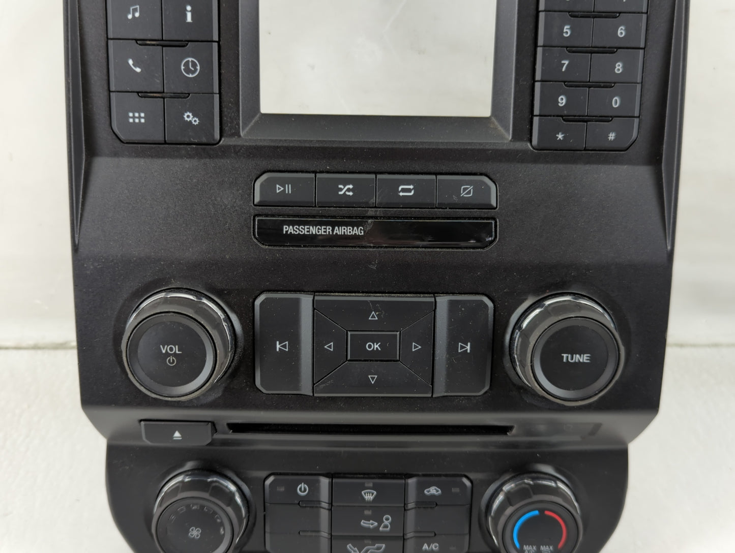 2018 Ford F-150 Radio AM FM Cd Player Receiver Replacement P/N:JL3T-18E243-BSE Fits OEM Used Auto Parts - Oemusedautoparts1.